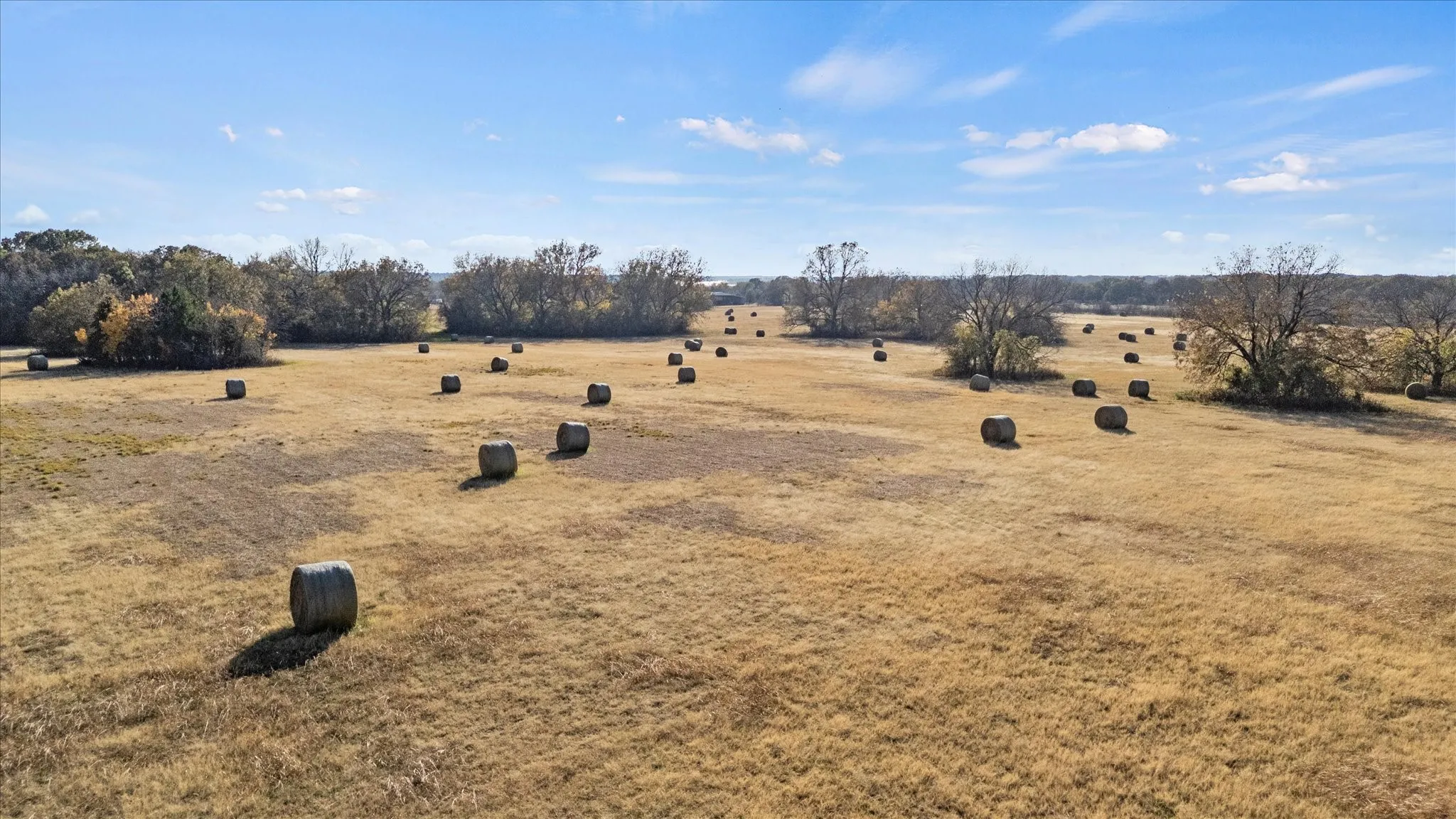 View of yard with a rural view