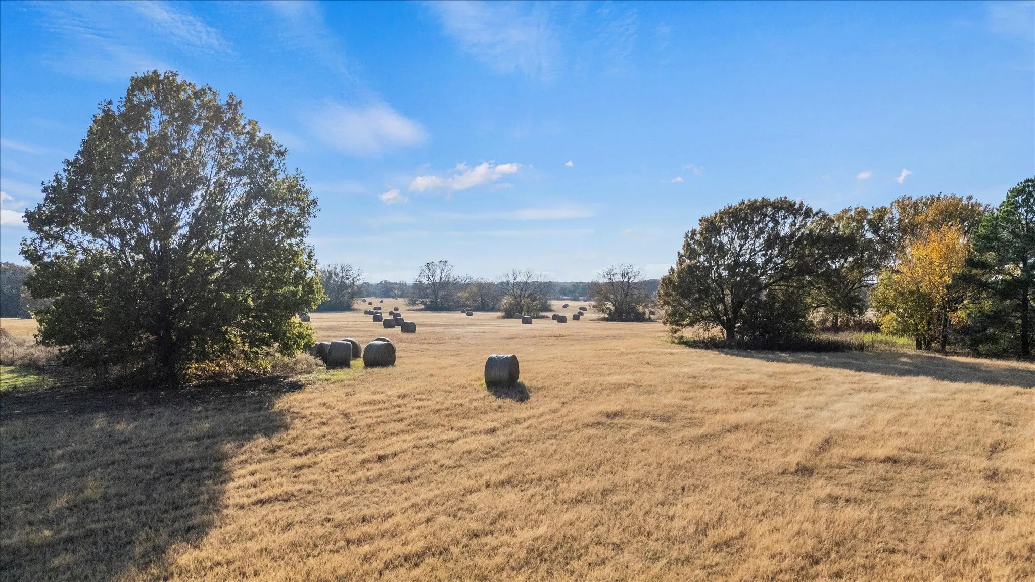 View of grassy yard featuring a view of countryside