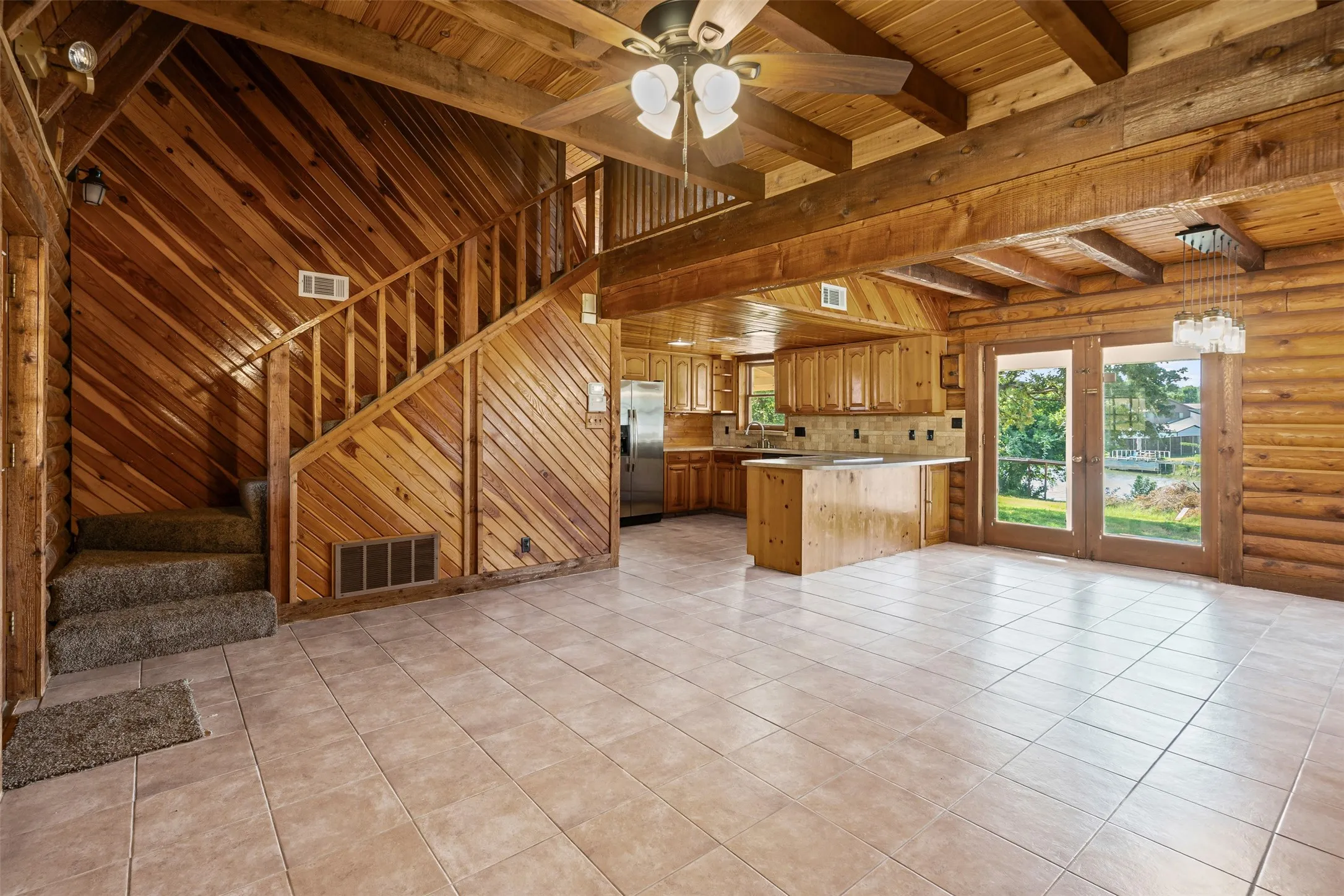 Single Family Residence For Sale in Tarrant County , 7329 Hickey Road, Azle, Texas 76020, 5 Bedroom, 3 Bathroom, 2 Garage spaces, 1,980 Sqft, built in 1985, mls#21113918, Real Estate Agent in Azle, Homes For Sale in Tarrant county, Homes For Sale in Azle, Realtor in Azle Texas, Real Estate Brokerage Independent Realty Texas, Luminita Cordes Realtor