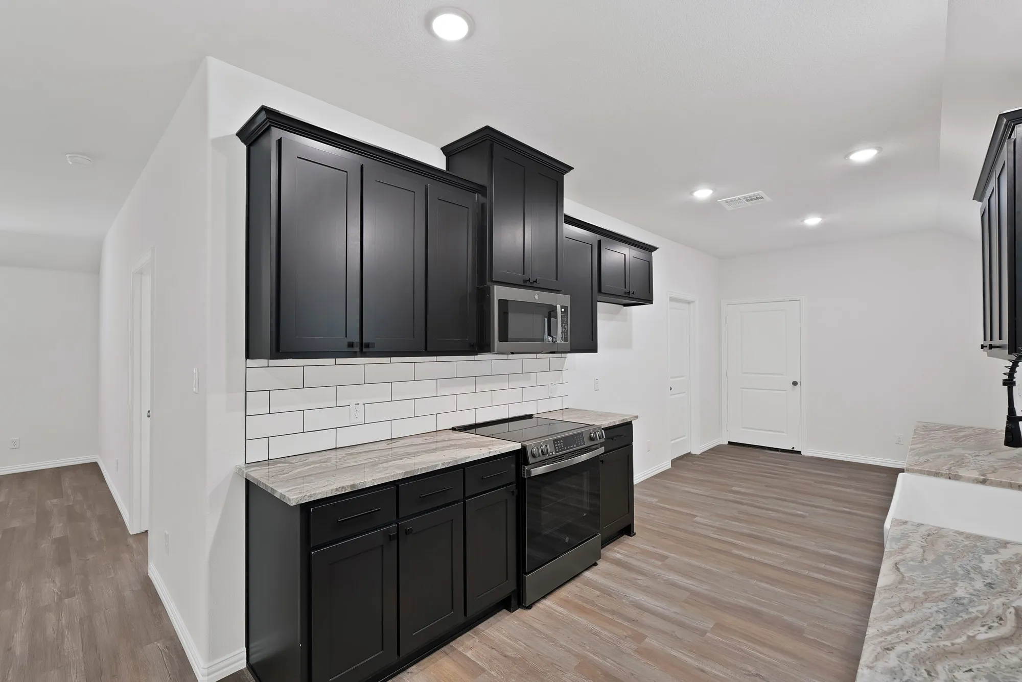 Single Family Residence For Sale in Parker County , 116 Sedona Creek Court, Poolville, Texas 76487, 4 Bedroom, 2 Bathroom, 2 Garage spaces, 1,568 Sqft, built in 2025, New Construction - Complete, mls#21108504, Real Estate Agent in Poolville, Homes For Sale in Parker county, Homes For Sale in Poolville, Realtor in Poolville Texas, Real Estate Brokerage Independent Realty Texas, Luminita Cordes Realtor