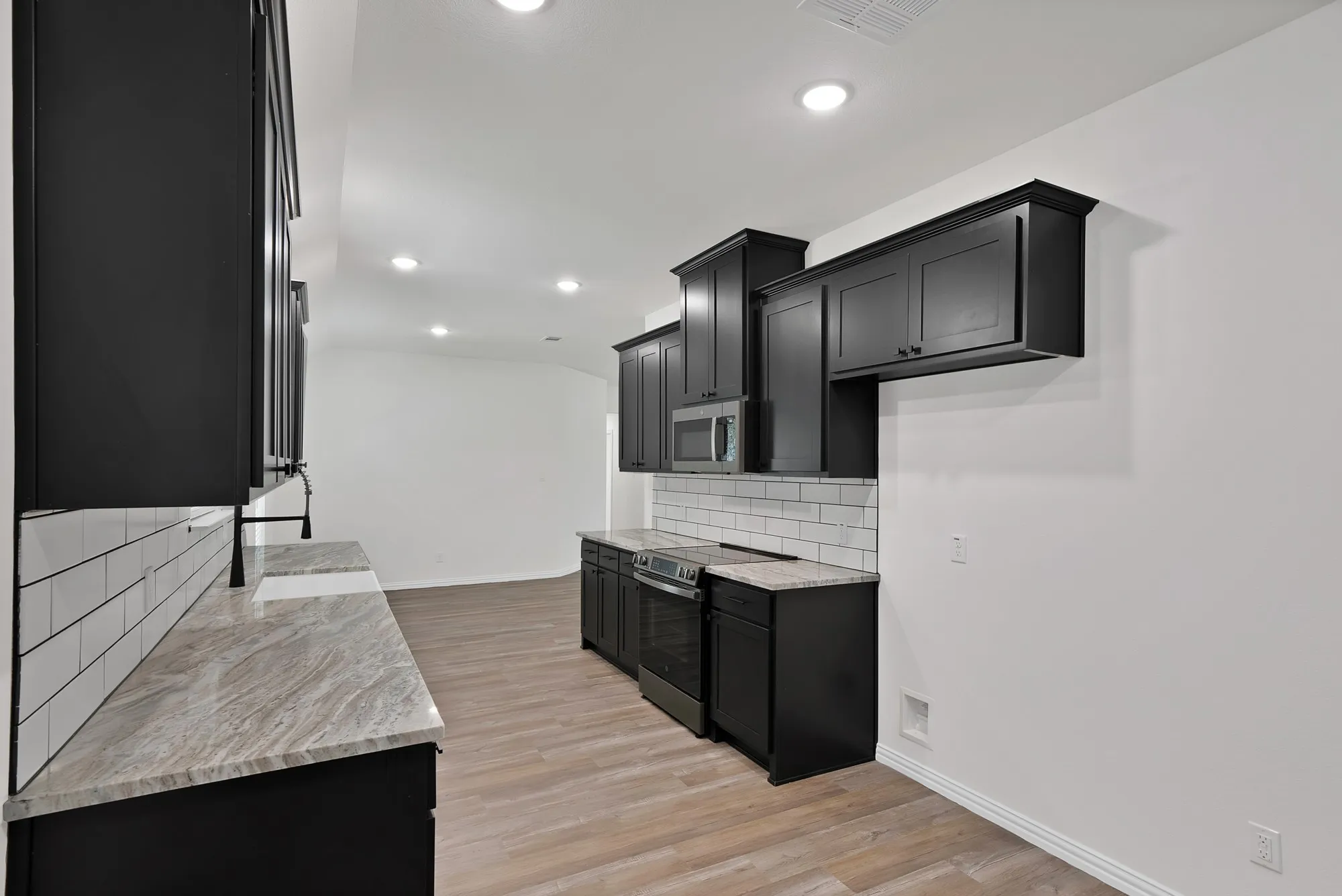 Single Family Residence For Sale in Parker County , 116 Sedona Creek Court, Poolville, Texas 76487, 4 Bedroom, 2 Bathroom, 2 Garage spaces, 1,568 Sqft, built in 2025, New Construction - Complete, mls#21108504, Real Estate Agent in Poolville, Homes For Sale in Parker county, Homes For Sale in Poolville, Realtor in Poolville Texas, Real Estate Brokerage Independent Realty Texas, Luminita Cordes Realtor