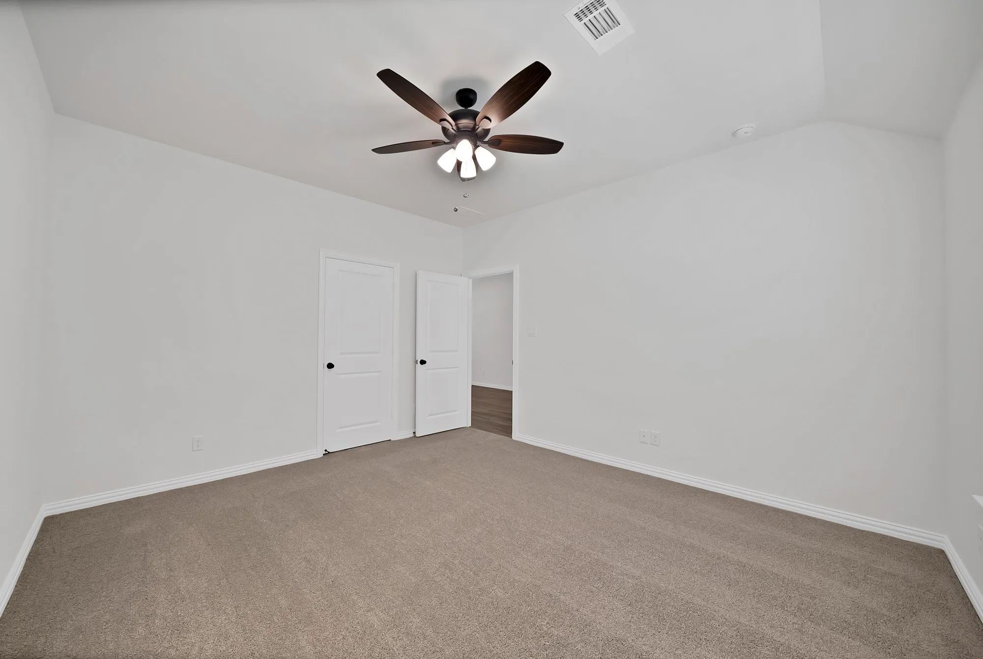 Single Family Residence For Sale in Parker County , 116 Sedona Creek Court, Poolville, Texas 76487, 4 Bedroom, 2 Bathroom, 2 Garage spaces, 1,568 Sqft, built in 2025, New Construction - Complete, mls#21108504, Real Estate Agent in Poolville, Homes For Sale in Parker county, Homes For Sale in Poolville, Realtor in Poolville Texas, Real Estate Brokerage Independent Realty Texas, Luminita Cordes Realtor