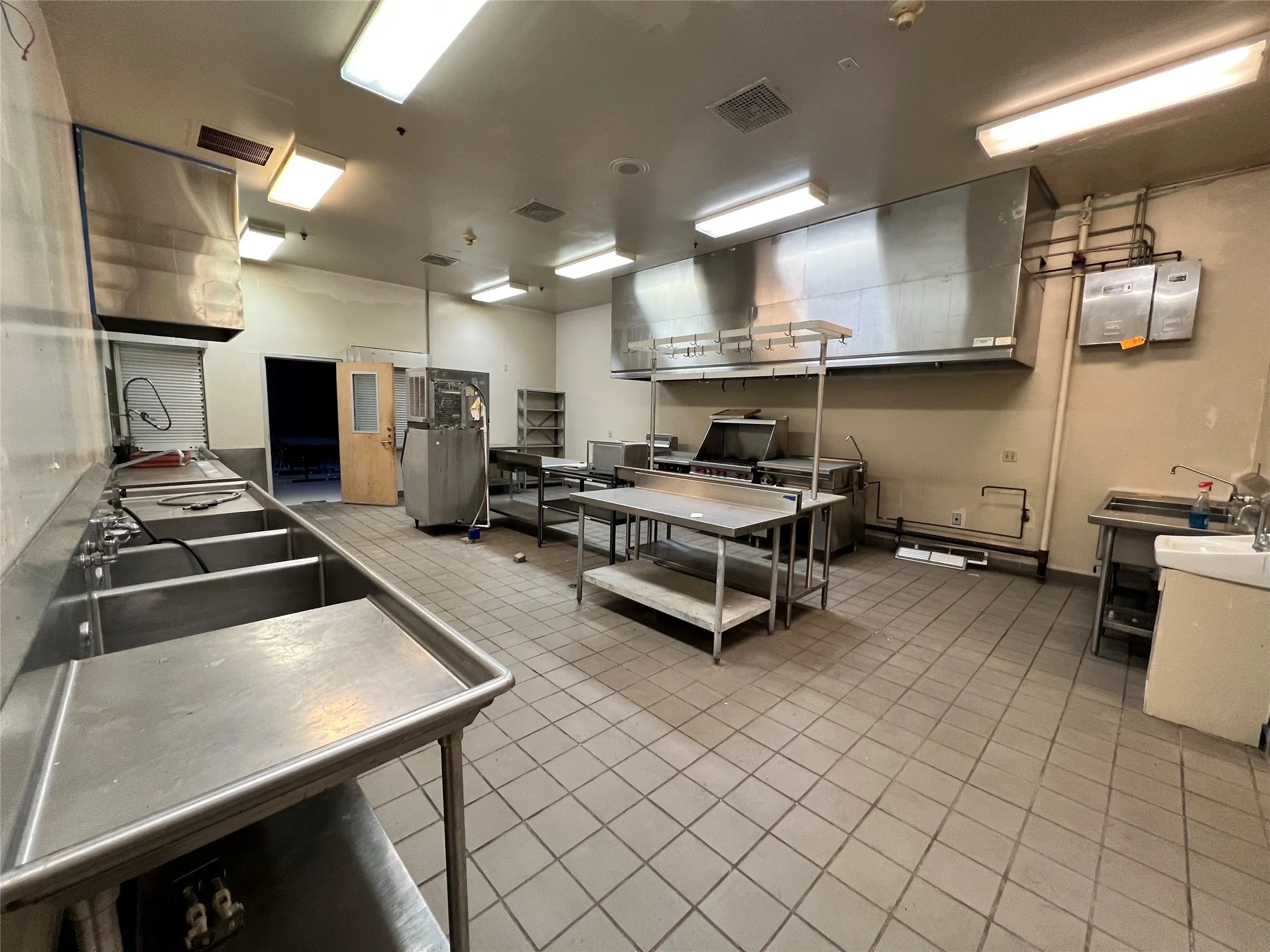 Business For Sale in Bowie County , 4538 County Road 1202, Maud, Texas 75567, 0, 0, Garage spaces, 0 Sqft, built in 1998, Preowned, mls#21113551, Real Estate Agent in Maud, Homes For Sale in Bowie county, Homes For Sale in Maud, Realtor in Maud Texas, Real Estate Brokerage Independent Realty Texas, Luminita Cordes Realtor