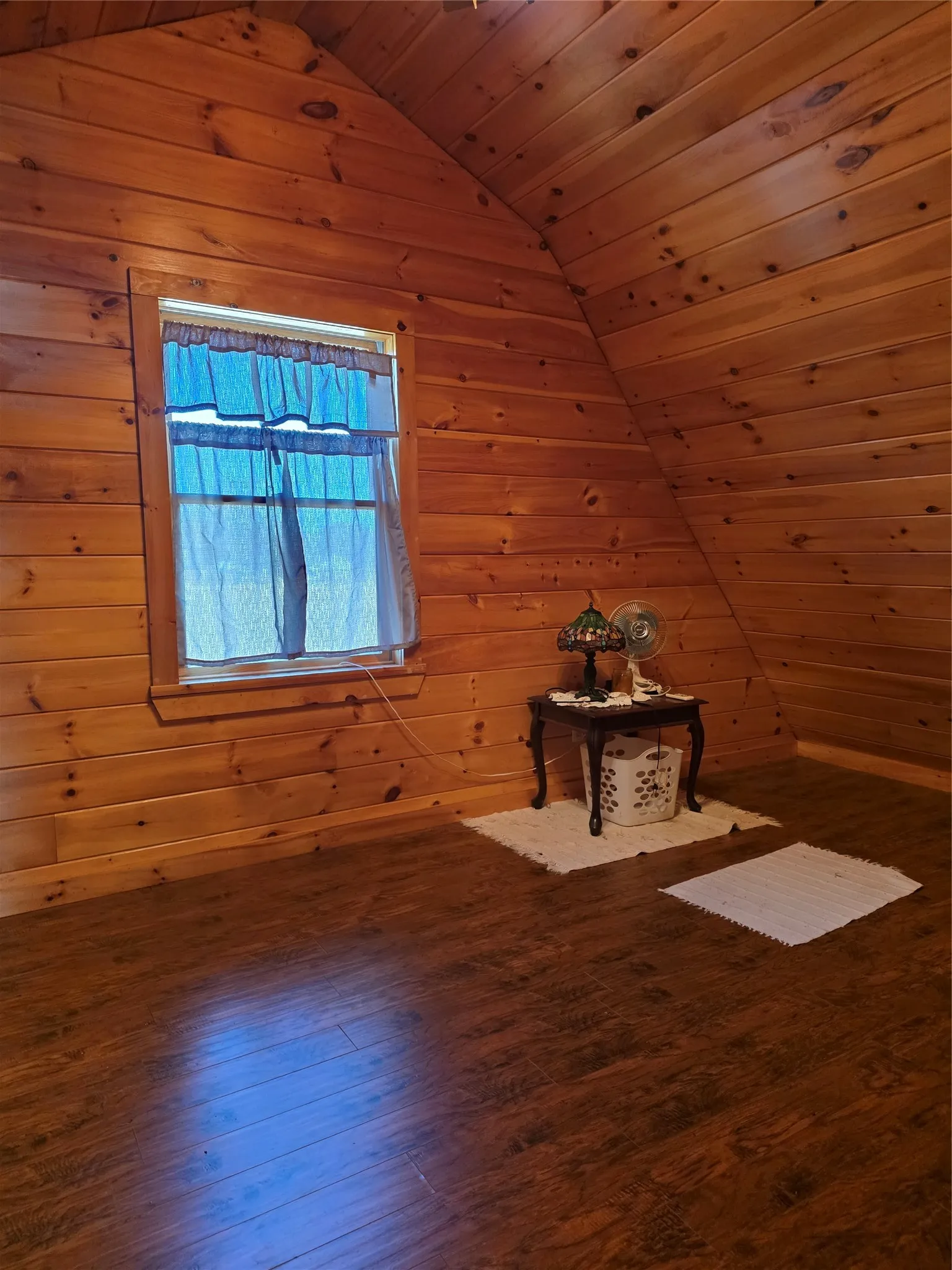 Single Family Residence For Sale in Fannin County , 2628 S State Highway 121, Bonham, Texas 75418, 2 Bedroom, 2 Bathroom, Garage spaces, 1,120 Sqft, built in 2013, mls#21114219, Real Estate Agent in Bonham, Homes For Sale in Fannin county, Homes For Sale in Bonham, Realtor in Bonham Texas, Real Estate Brokerage Independent Realty Texas, Luminita Cordes Realtor