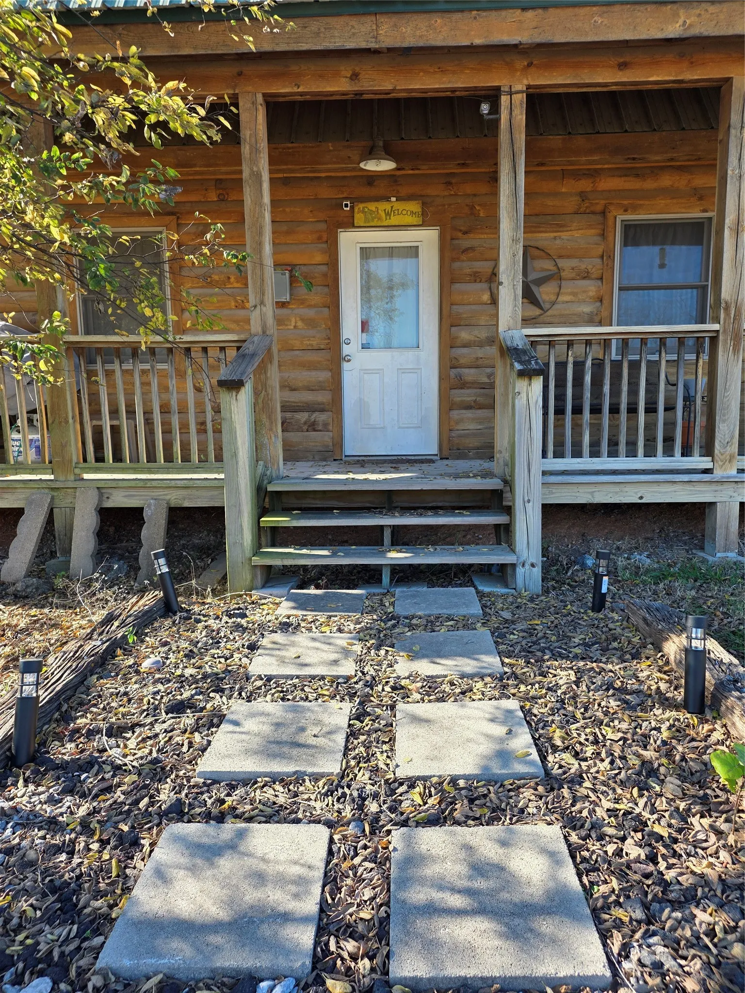 Single Family Residence For Sale in Fannin County , 2628 S State Highway 121, Bonham, Texas 75418, 2 Bedroom, 2 Bathroom, Garage spaces, 1,120 Sqft, built in 2013, mls#21114219, Real Estate Agent in Bonham, Homes For Sale in Fannin county, Homes For Sale in Bonham, Realtor in Bonham Texas, Real Estate Brokerage Independent Realty Texas, Luminita Cordes Realtor