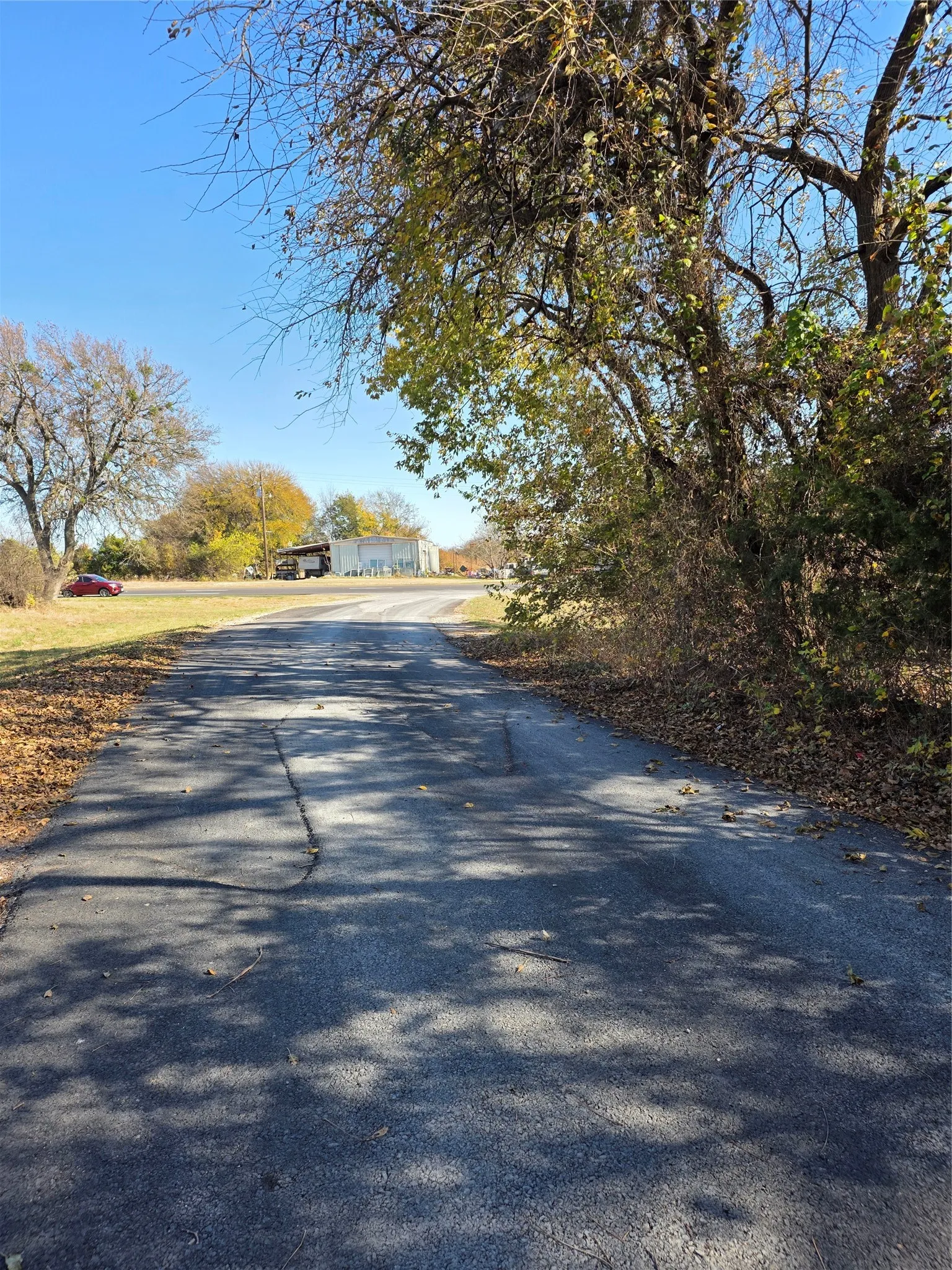 Single Family Residence For Sale in Fannin County , 2628 S State Highway 121, Bonham, Texas 75418, 2 Bedroom, 2 Bathroom, Garage spaces, 1,120 Sqft, built in 2013, mls#21114219, Real Estate Agent in Bonham, Homes For Sale in Fannin county, Homes For Sale in Bonham, Realtor in Bonham Texas, Real Estate Brokerage Independent Realty Texas, Luminita Cordes Realtor