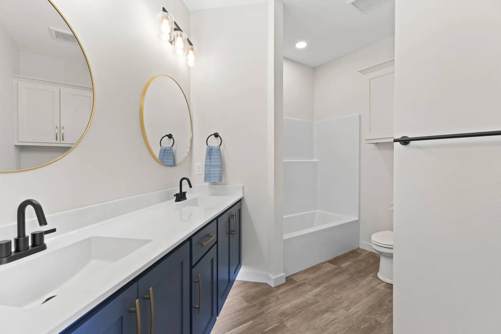 Single Family Residence For Sale in Smith County , 16421 Clearview Drive, Lindale, Texas 75771, 4 Bedroom, 2 Bathroom, 2 Garage spaces, 2,120 Sqft, built in 2025, New Construction - Complete, mls#21114292, Real Estate Agent in Lindale, Homes For Sale in Smith county, Homes For Sale in Lindale, Realtor in Lindale Texas, Real Estate Brokerage Independent Realty Texas, Luminita Cordes Realtor
