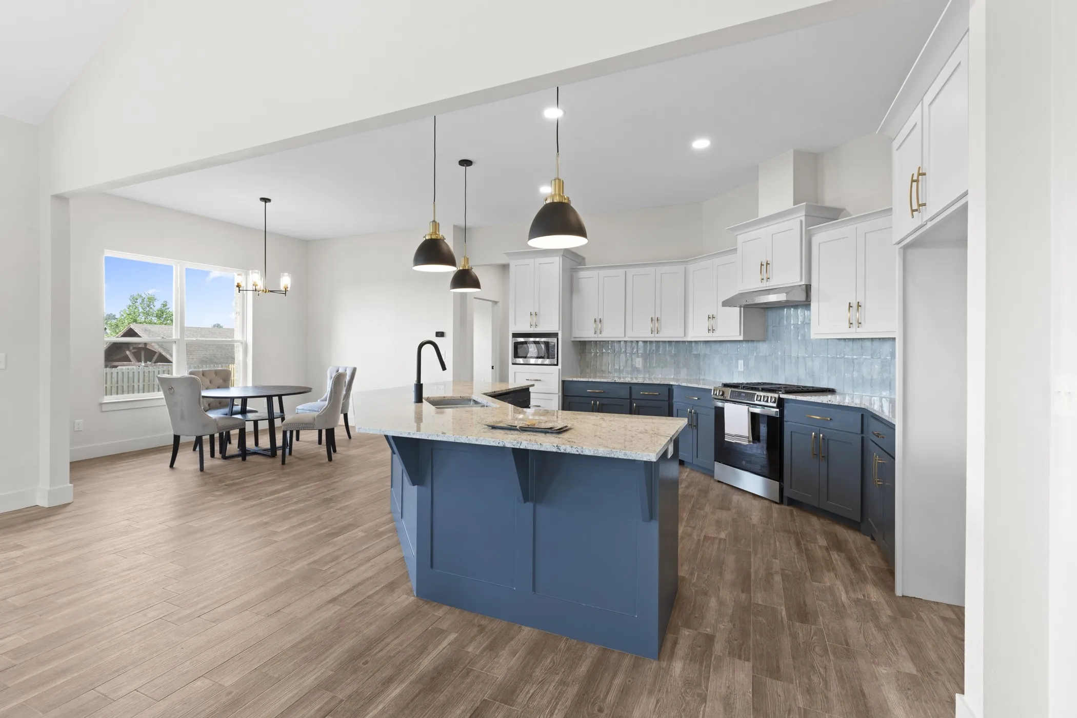 Single Family Residence For Sale in Smith County , 16421 Clearview Drive, Lindale, Texas 75771, 4 Bedroom, 2 Bathroom, 2 Garage spaces, 2,120 Sqft, built in 2025, New Construction - Complete, mls#21114292, Real Estate Agent in Lindale, Homes For Sale in Smith county, Homes For Sale in Lindale, Realtor in Lindale Texas, Real Estate Brokerage Independent Realty Texas, Luminita Cordes Realtor