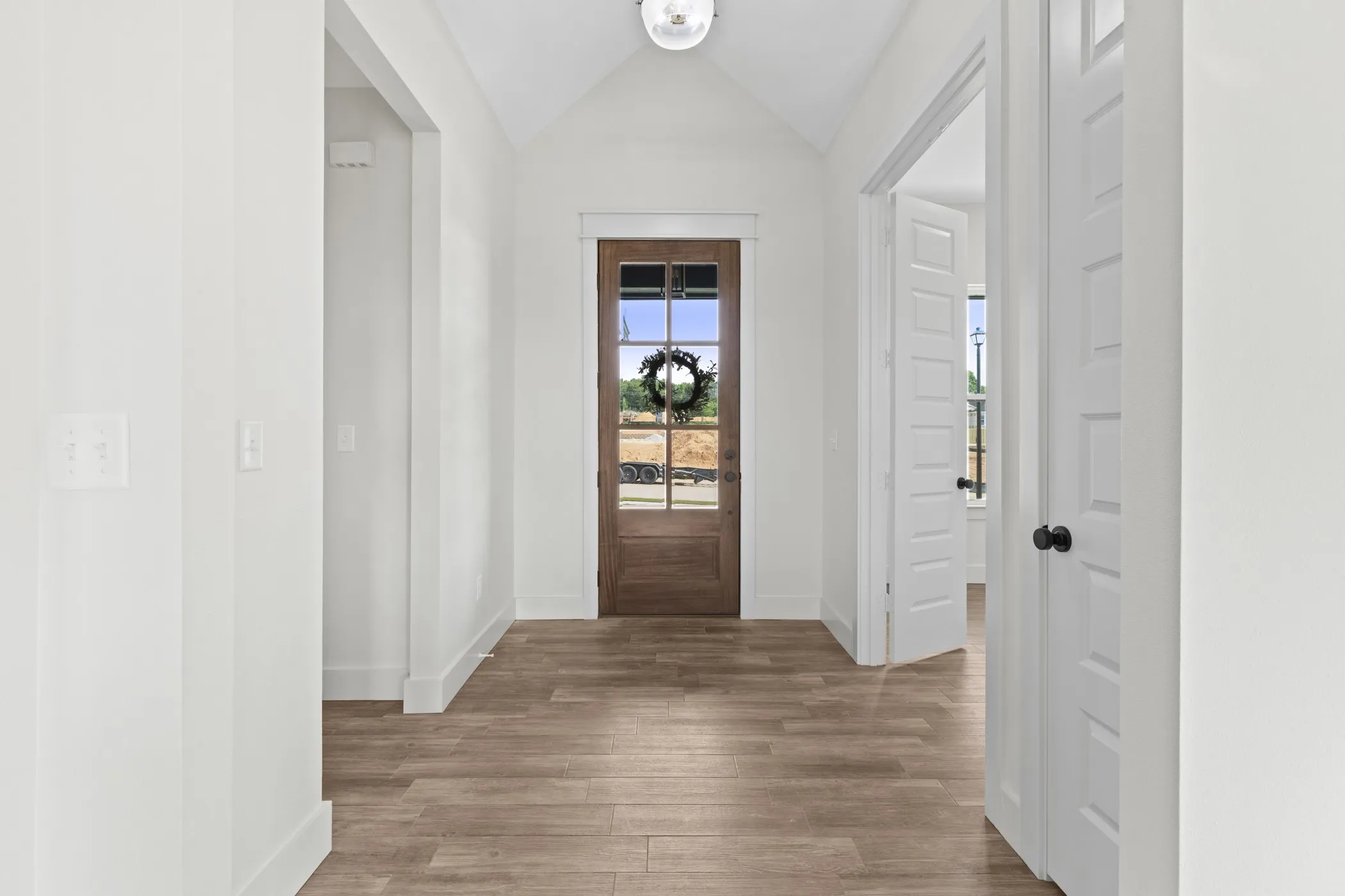Single Family Residence For Sale in Smith County , 16421 Clearview Drive, Lindale, Texas 75771, 4 Bedroom, 2 Bathroom, 2 Garage spaces, 2,120 Sqft, built in 2025, New Construction - Complete, mls#21114292, Real Estate Agent in Lindale, Homes For Sale in Smith county, Homes For Sale in Lindale, Realtor in Lindale Texas, Real Estate Brokerage Independent Realty Texas, Luminita Cordes Realtor