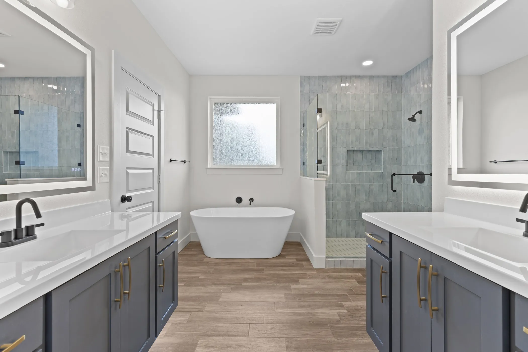 Single Family Residence For Sale in Smith County , 16421 Clearview Drive, Lindale, Texas 75771, 4 Bedroom, 2 Bathroom, 2 Garage spaces, 2,120 Sqft, built in 2025, New Construction - Complete, mls#21114292, Real Estate Agent in Lindale, Homes For Sale in Smith county, Homes For Sale in Lindale, Realtor in Lindale Texas, Real Estate Brokerage Independent Realty Texas, Luminita Cordes Realtor