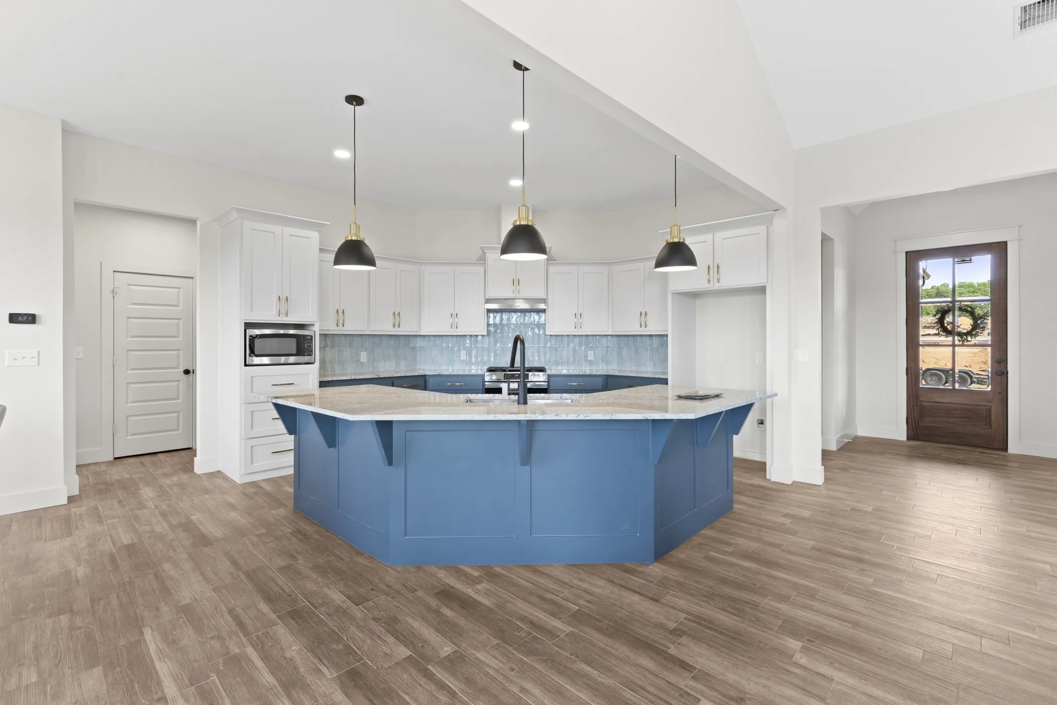 Single Family Residence For Sale in Smith County , 16421 Clearview Drive, Lindale, Texas 75771, 4 Bedroom, 2 Bathroom, 2 Garage spaces, 2,120 Sqft, built in 2025, New Construction - Complete, mls#21114292, Real Estate Agent in Lindale, Homes For Sale in Smith county, Homes For Sale in Lindale, Realtor in Lindale Texas, Real Estate Brokerage Independent Realty Texas, Luminita Cordes Realtor
