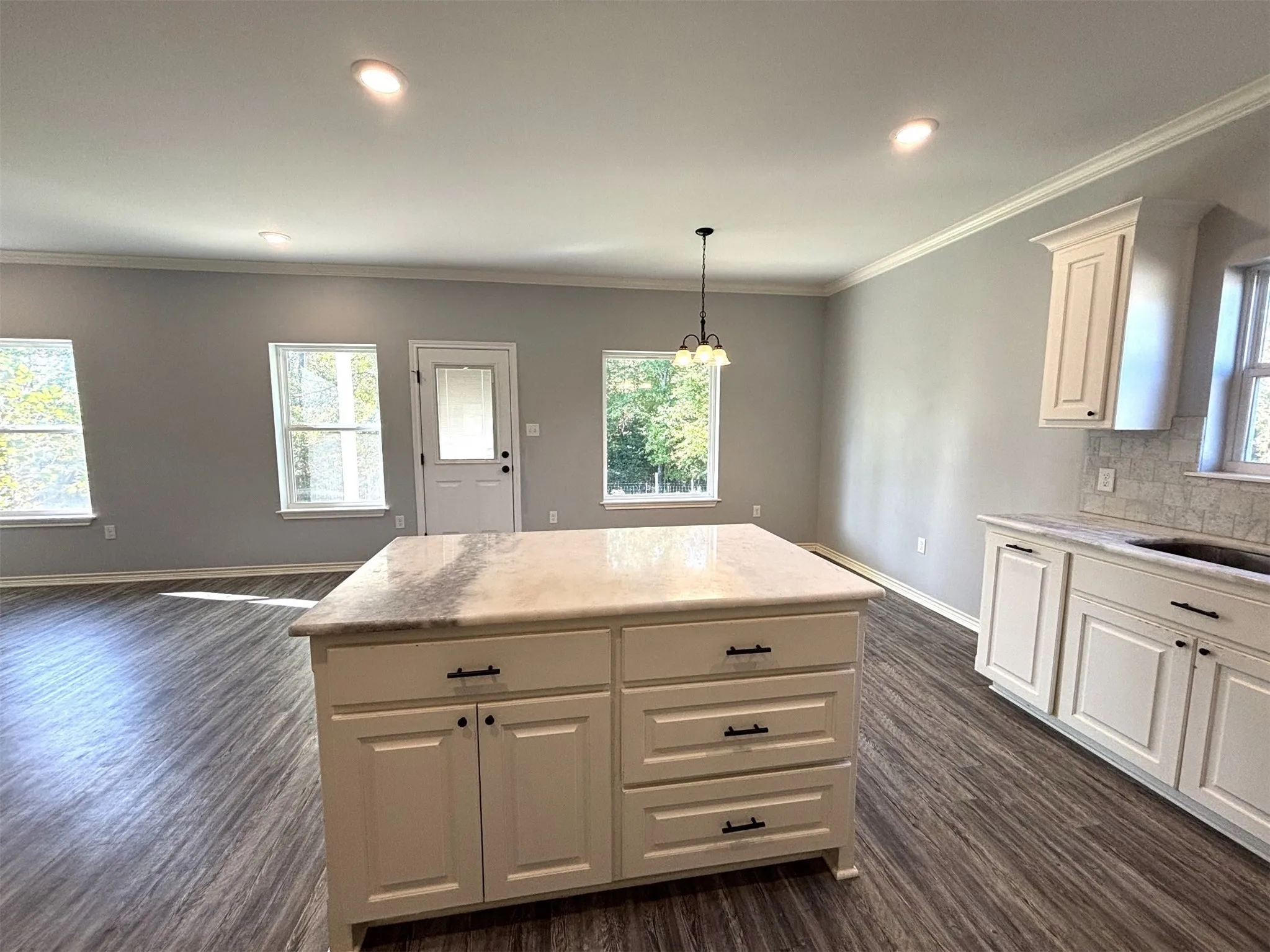 Single Family Residence For Sale in Cherokee County , 196 Twisted Oaks Drive, Rusk, Texas 75785, 3 Bedroom, 2 Bathroom, 2 Garage spaces, 1,362 Sqft, built in 2022, Preowned, mls#21114359, Real Estate Agent in Rusk, Homes For Sale in Cherokee county, Homes For Sale in Rusk, Realtor in Rusk Texas, Real Estate Brokerage Independent Realty Texas, Luminita Cordes Realtor