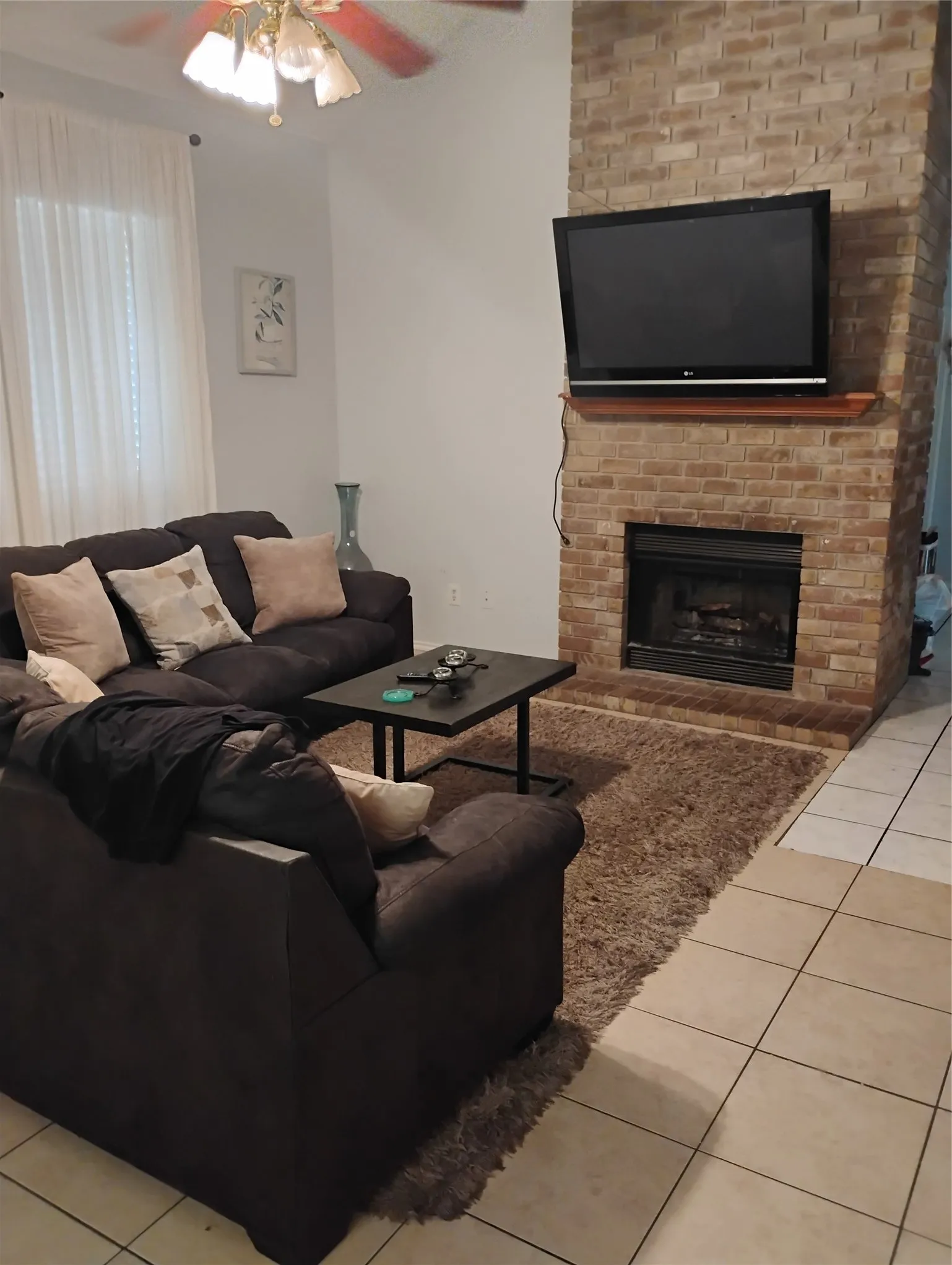 Single Family Residence For Sale in Dallas County , 712 Atteberry Lane, Lancaster, Texas 75146, 3 Bedrooms, 2 Bathrooms, 2 Garage spaces, 1,434 Sqft, built in 1985, Preowned, Price $250,000, mls#21114495, Real Estate Agent in Lancaster, Homes For Sale in Dallas county, Homes For Sale in Lancaster, Realtor in Lancaster Texas, Real Estate Brokerage Independent Realty Texas, Luminita Cordes Realtor