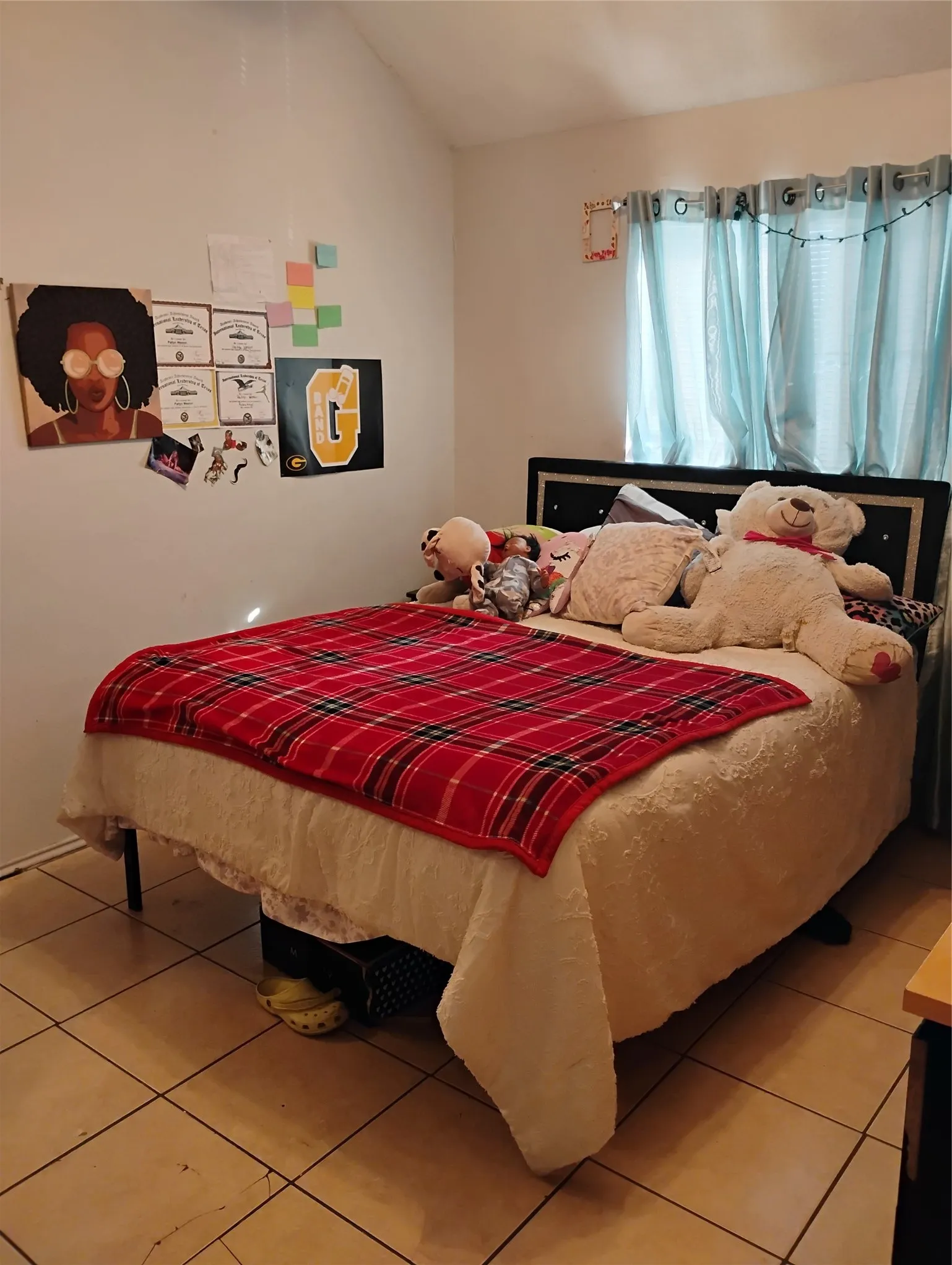Single Family Residence For Sale in Dallas County , 712 Atteberry Lane, Lancaster, Texas 75146, 3 Bedrooms, 2 Bathrooms, 2 Garage spaces, 1,434 Sqft, built in 1985, Preowned, Price $250,000, mls#21114495, Real Estate Agent in Lancaster, Homes For Sale in Dallas county, Homes For Sale in Lancaster, Realtor in Lancaster Texas, Real Estate Brokerage Independent Realty Texas, Luminita Cordes Realtor