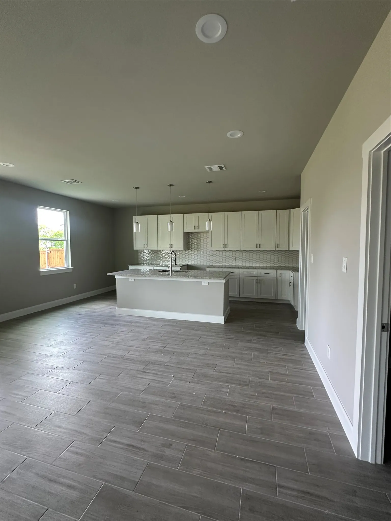 Single Family Residence For Sale in Dallas County , 1402 Diceman Avenue, Dallas, Texas 75203, 4 Bedroom, 4 Bathroom, 2 Garage spaces, 3,132 Sqft, built in 2025, New Construction - Incomplete, mls#21114491, Real Estate Agent in Dallas, Homes For Sale in Dallas county, Homes For Sale in Dallas, Realtor in Dallas Texas, Real Estate Brokerage Independent Realty Texas, Luminita Cordes Realtor
