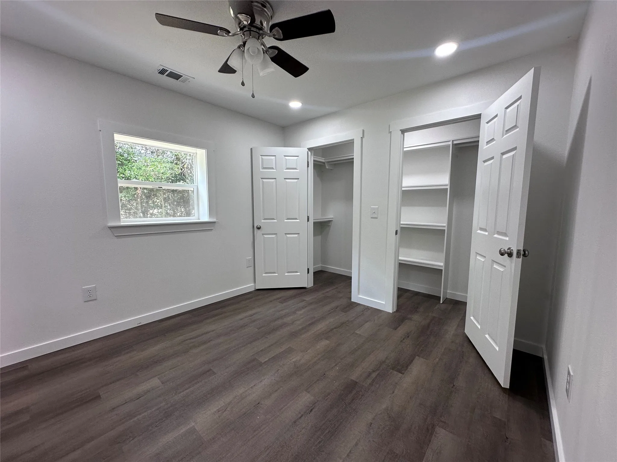 Single Family Residence For Sale in Henderson County , 5144 US Highway 175 E, Athens, Texas 75752, 3 Bedroom, 2 Bathroom, 1 Garage spaces, 1,750 Sqft, built in 2011, mls#21114590, Real Estate Agent in Athens, Homes For Sale in Henderson county, Homes For Sale in Athens, Realtor in Athens Texas, Real Estate Brokerage Independent Realty Texas, Luminita Cordes Realtor