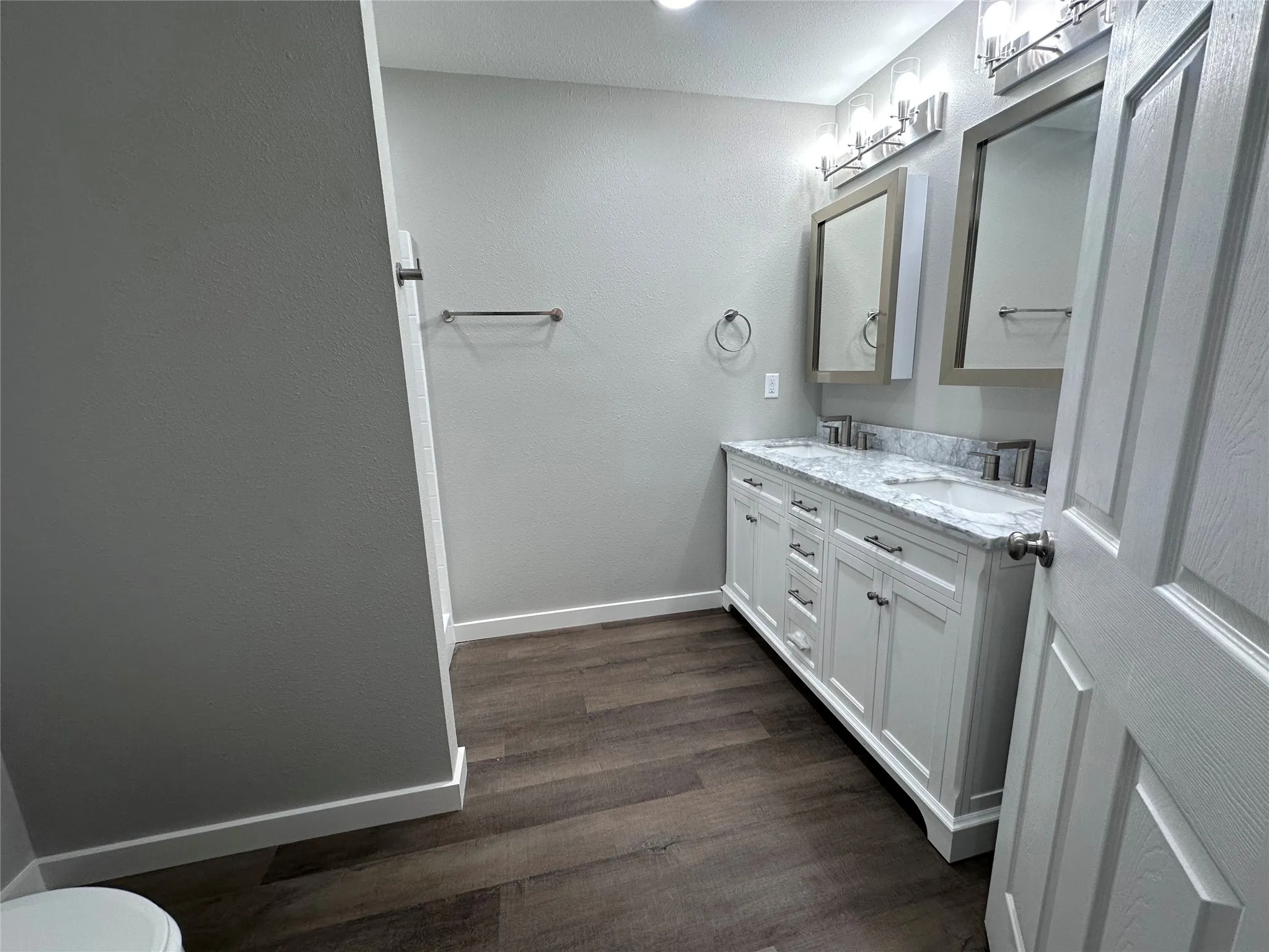 Single Family Residence For Sale in Henderson County , 5144 US Highway 175 E, Athens, Texas 75752, 3 Bedroom, 2 Bathroom, 1 Garage spaces, 1,750 Sqft, built in 2011, mls#21114590, Real Estate Agent in Athens, Homes For Sale in Henderson county, Homes For Sale in Athens, Realtor in Athens Texas, Real Estate Brokerage Independent Realty Texas, Luminita Cordes Realtor