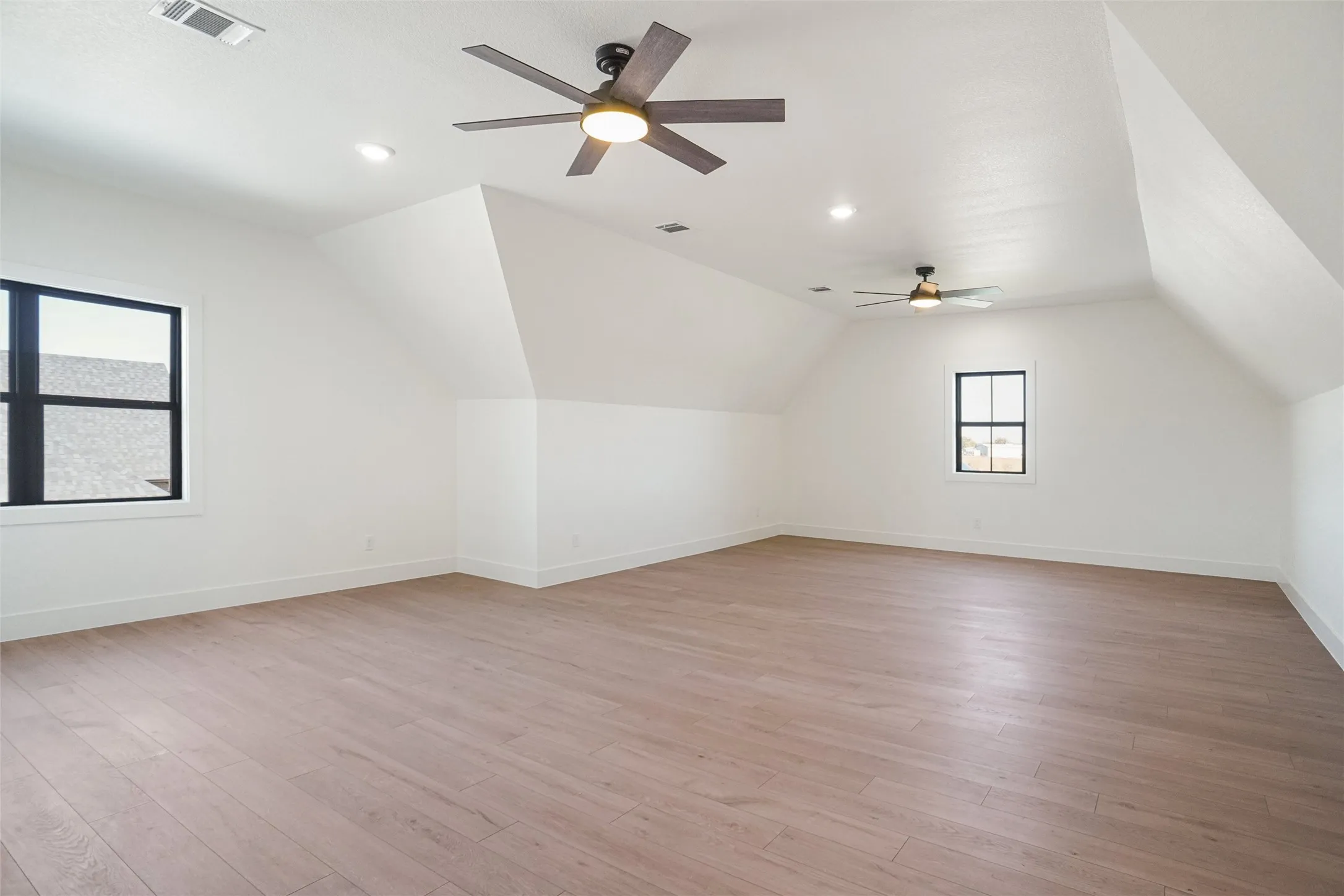Single Family Residence For Sale in Wise County , 207 Stuart Street, Paradise, Texas 76073, 4 Bedroom, 3 Bathroom, 2 Garage spaces, 2,839 Sqft, built in 2025, New Construction - Complete, mls#21114685, Real Estate Agent in Paradise, Homes For Sale in Wise county, Homes For Sale in Paradise, Realtor in Paradise Texas, Real Estate Brokerage Independent Realty Texas, Luminita Cordes Realtor