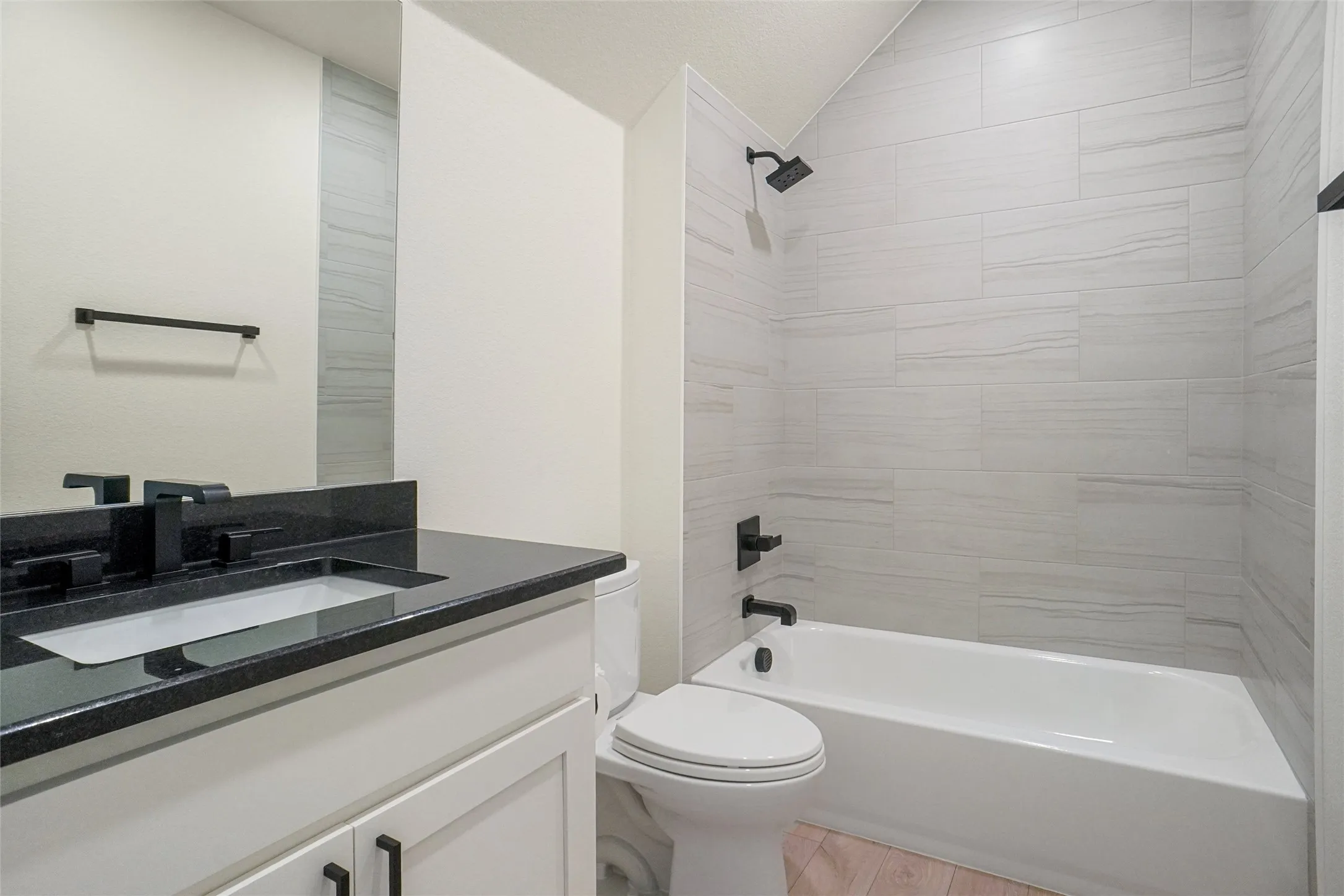 Single Family Residence For Sale in Wise County , 207 Stuart Street, Paradise, Texas 76073, 4 Bedroom, 3 Bathroom, 2 Garage spaces, 2,839 Sqft, built in 2025, New Construction - Complete, mls#21114685, Real Estate Agent in Paradise, Homes For Sale in Wise county, Homes For Sale in Paradise, Realtor in Paradise Texas, Real Estate Brokerage Independent Realty Texas, Luminita Cordes Realtor