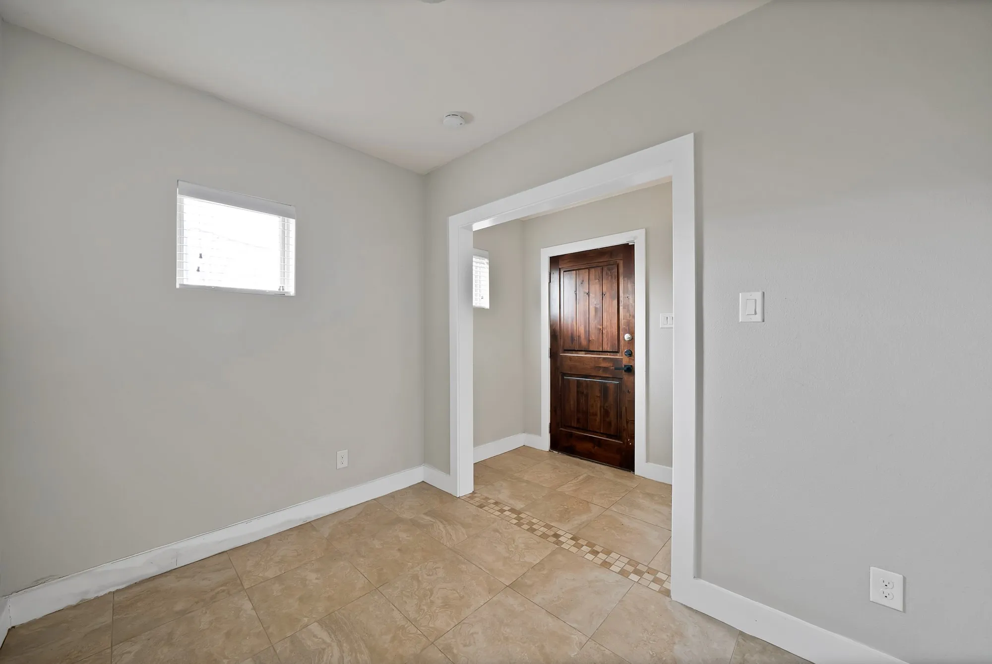 Townhouse For Sale in Dallas County , 1516 Hope Street, Dallas, Texas 75206, 2 Bedroom, 3 Bathroom, 2 Garage spaces, 1,499 Sqft, built in 2013, mls#21114812, Real Estate Agent in Dallas, Homes For Sale in Dallas county, Homes For Sale in Dallas, Realtor in Dallas Texas, Real Estate Brokerage Independent Realty Texas, Luminita Cordes Realtor