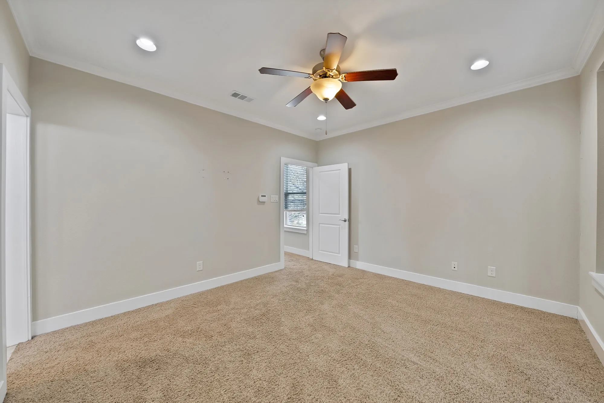 Townhouse For Sale in Dallas County , 1516 Hope Street, Dallas, Texas 75206, 2 Bedroom, 3 Bathroom, 2 Garage spaces, 1,499 Sqft, built in 2013, mls#21114812, Real Estate Agent in Dallas, Homes For Sale in Dallas county, Homes For Sale in Dallas, Realtor in Dallas Texas, Real Estate Brokerage Independent Realty Texas, Luminita Cordes Realtor