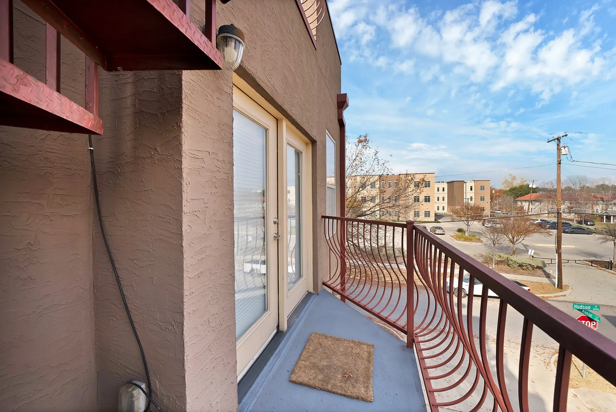 Townhouse For Sale in Dallas County , 1516 Hope Street, Dallas, Texas 75206, 2 Bedroom, 3 Bathroom, 2 Garage spaces, 1,499 Sqft, built in 2013, mls#21114812, Real Estate Agent in Dallas, Homes For Sale in Dallas county, Homes For Sale in Dallas, Realtor in Dallas Texas, Real Estate Brokerage Independent Realty Texas, Luminita Cordes Realtor