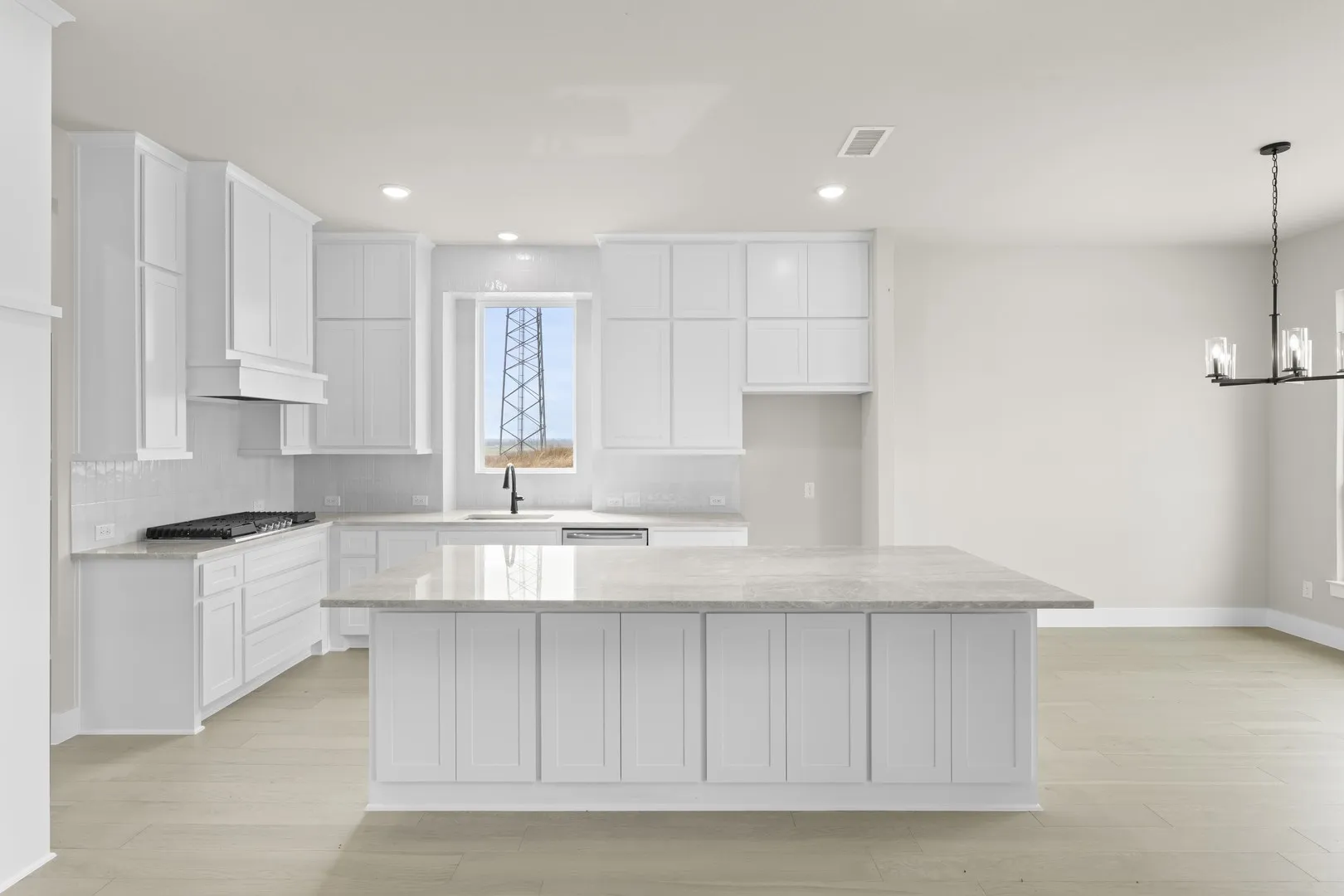 11. 9916 Polo Pitch - Kitchen
