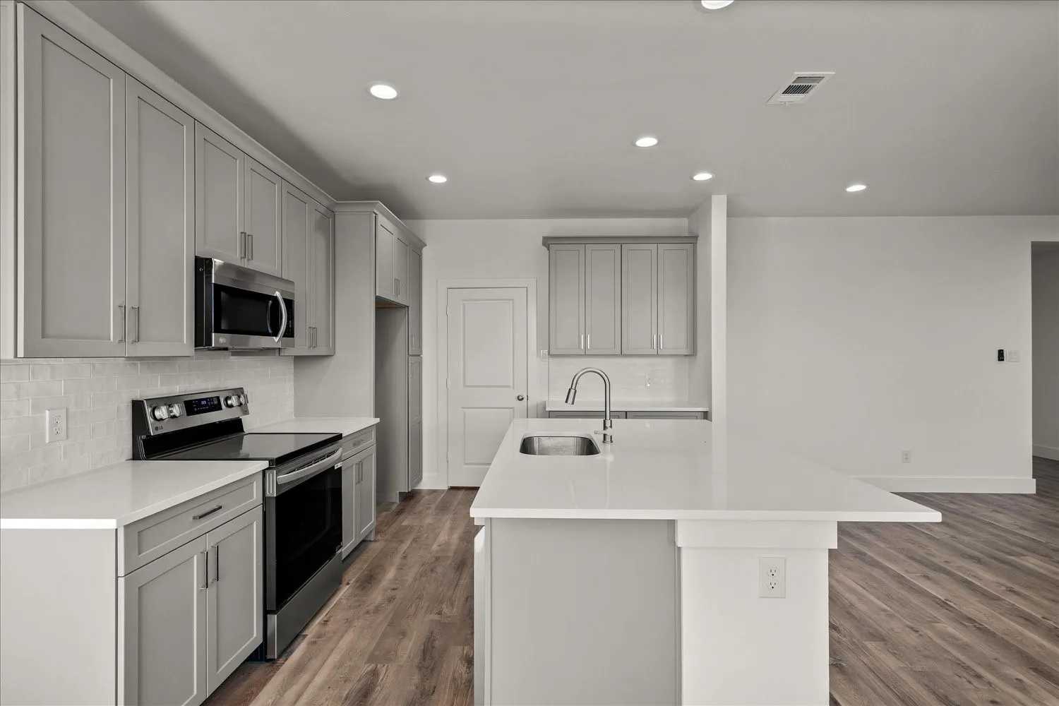 Single Family Residence For Sale in Hunt County , 3232 Willow Road, Celeste, Texas 75423, 4 Bedroom, 2 Bathroom, 2 Garage spaces, 1,842 Sqft, built in 2025, mls#21114852, Real Estate Agent in Celeste, Homes For Sale in Hunt county, Homes For Sale in Celeste, Realtor in Celeste Texas, Real Estate Brokerage Independent Realty Texas, Luminita Cordes Realtor