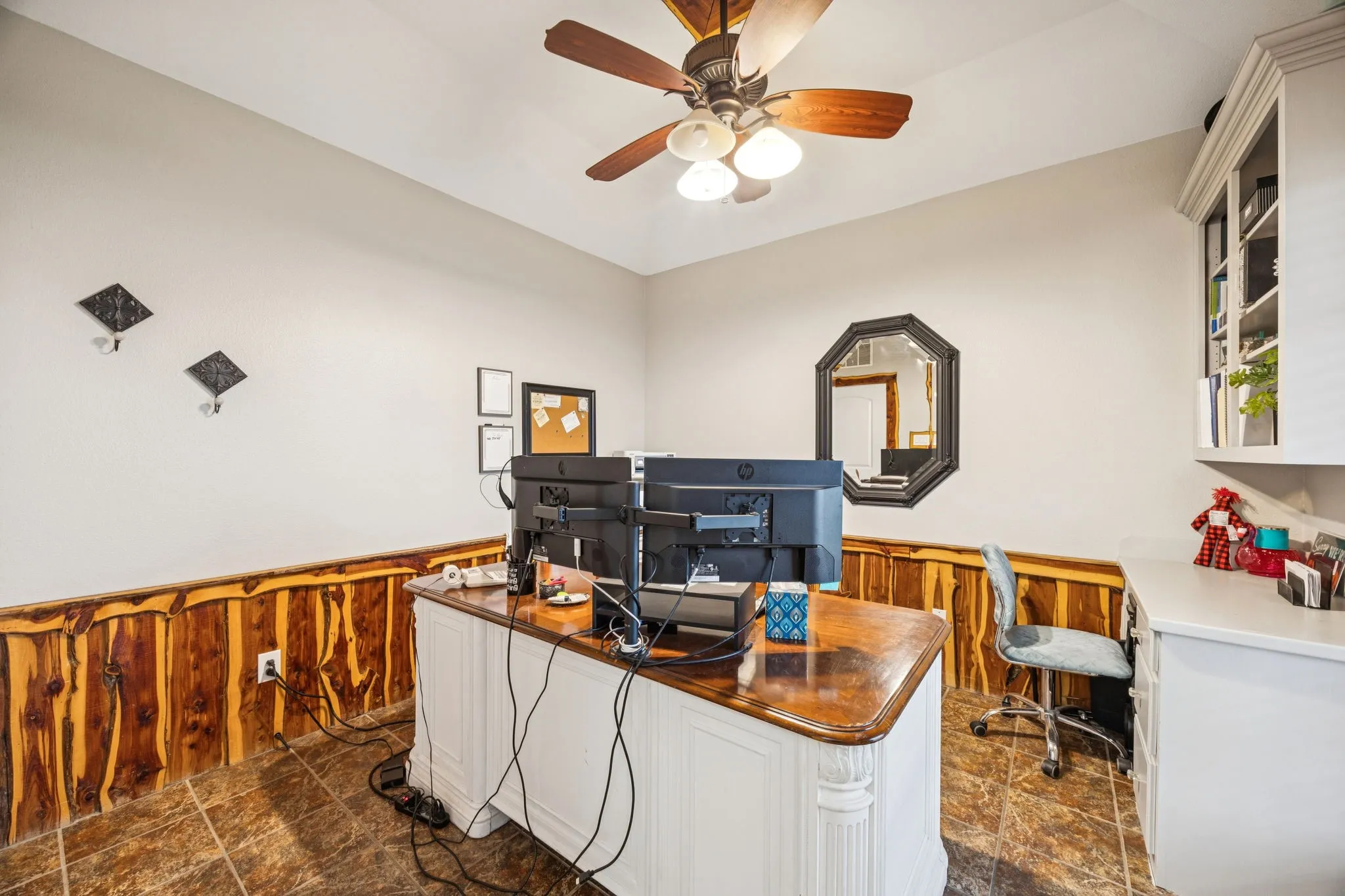 Single Family Residence For Sale in Hunt County , 6162 Graham Point, Royse City, Texas 75189, 4 Bedrooms, 3 Bathrooms, 3 Garage spaces, 3,074 Sqft, built in 2004, Price $748,000, mls#21112986, Real Estate Agent in Royse City, Homes For Sale in Hunt county, Homes For Sale in Royse City, Realtor in Royse City Texas, Real Estate Brokerage Independent Realty Texas, Luminita Cordes Realtor