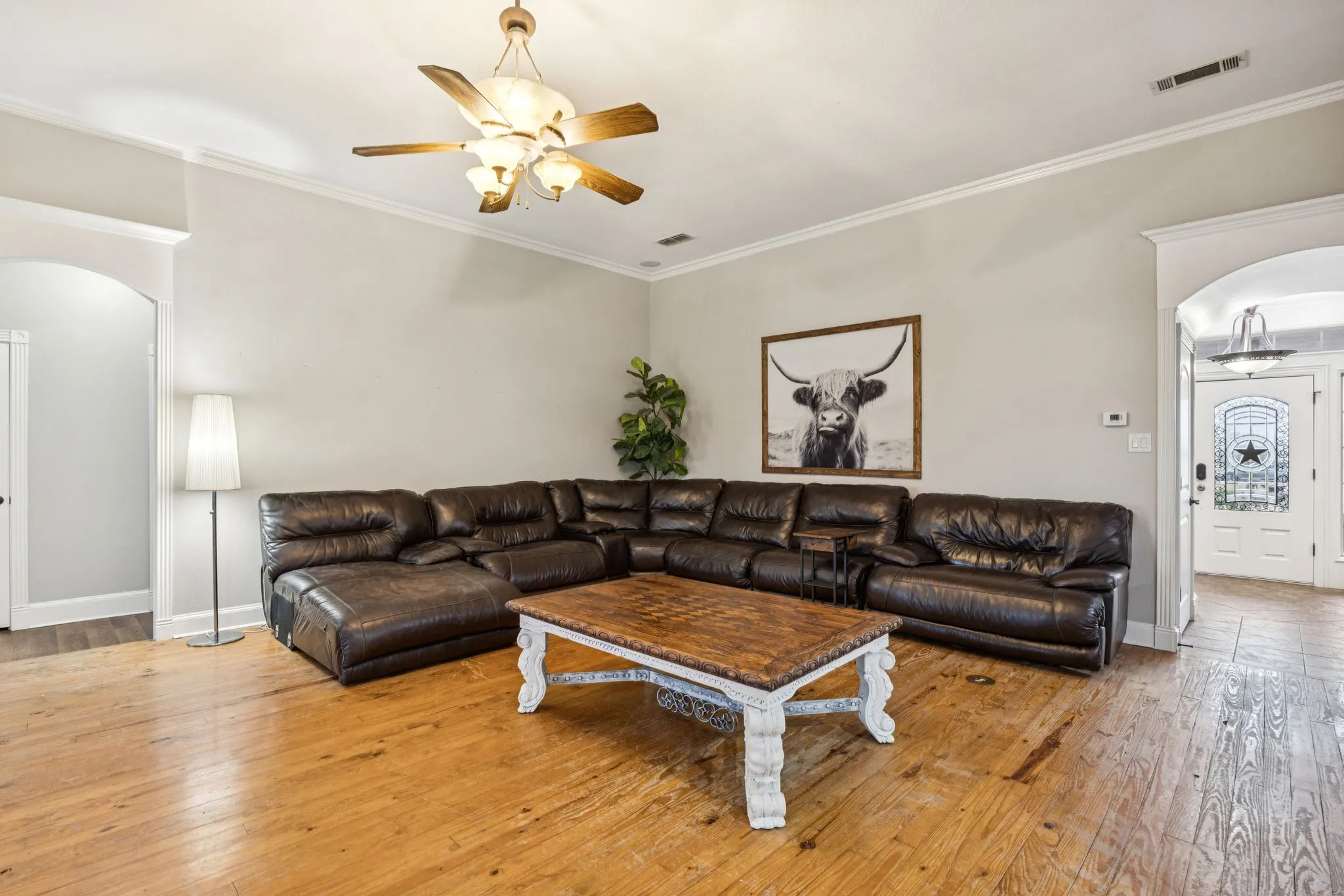 Single Family Residence For Sale in Hunt County , 6162 Graham Point, Royse City, Texas 75189, 4 Bedrooms, 3 Bathrooms, 3 Garage spaces, 3,074 Sqft, built in 2004, Price $748,000, mls#21112986, Real Estate Agent in Royse City, Homes For Sale in Hunt county, Homes For Sale in Royse City, Realtor in Royse City Texas, Real Estate Brokerage Independent Realty Texas, Luminita Cordes Realtor