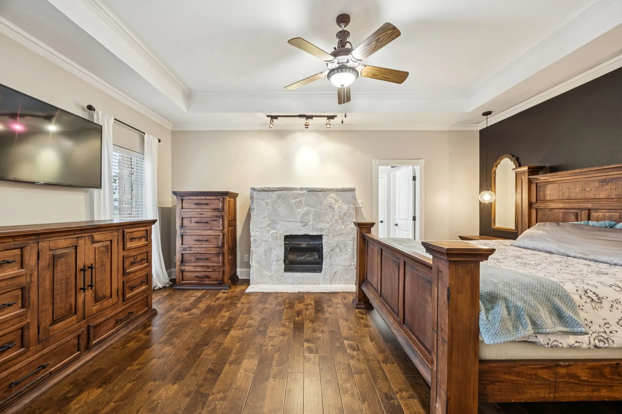 Single Family Residence For Sale in Hunt County , 6162 Graham Point, Royse City, Texas 75189, 4 Bedrooms, 3 Bathrooms, 3 Garage spaces, 3,074 Sqft, built in 2004, Price $748,000, mls#21112986, Real Estate Agent in Royse City, Homes For Sale in Hunt county, Homes For Sale in Royse City, Realtor in Royse City Texas, Real Estate Brokerage Independent Realty Texas, Luminita Cordes Realtor