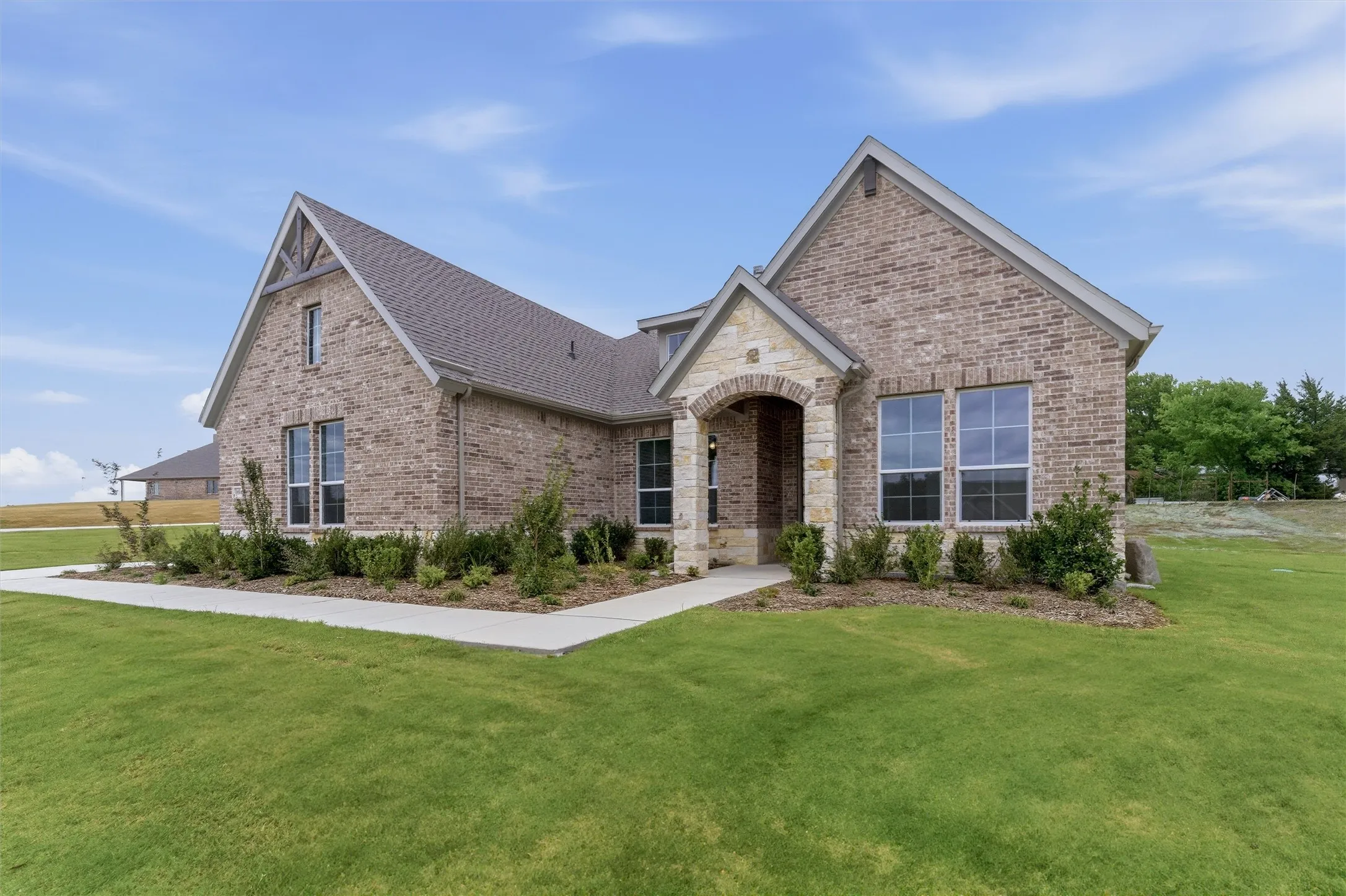Single Family Residence For Sale in Grayson County , 906 Perrin Lane, Van Alstyne, Texas 75495, 4 Bedroom, 3 Bathroom, 3 Garage spaces, 2,499 Sqft, built in 2026, New Construction - Incomplete, mls#21114989, Real Estate Agent in Van Alstyne, Homes For Sale in Grayson county, Homes For Sale in Van Alstyne, Realtor in Van Alstyne Texas, Real Estate Brokerage Independent Realty Texas, Luminita Cordes Realtor