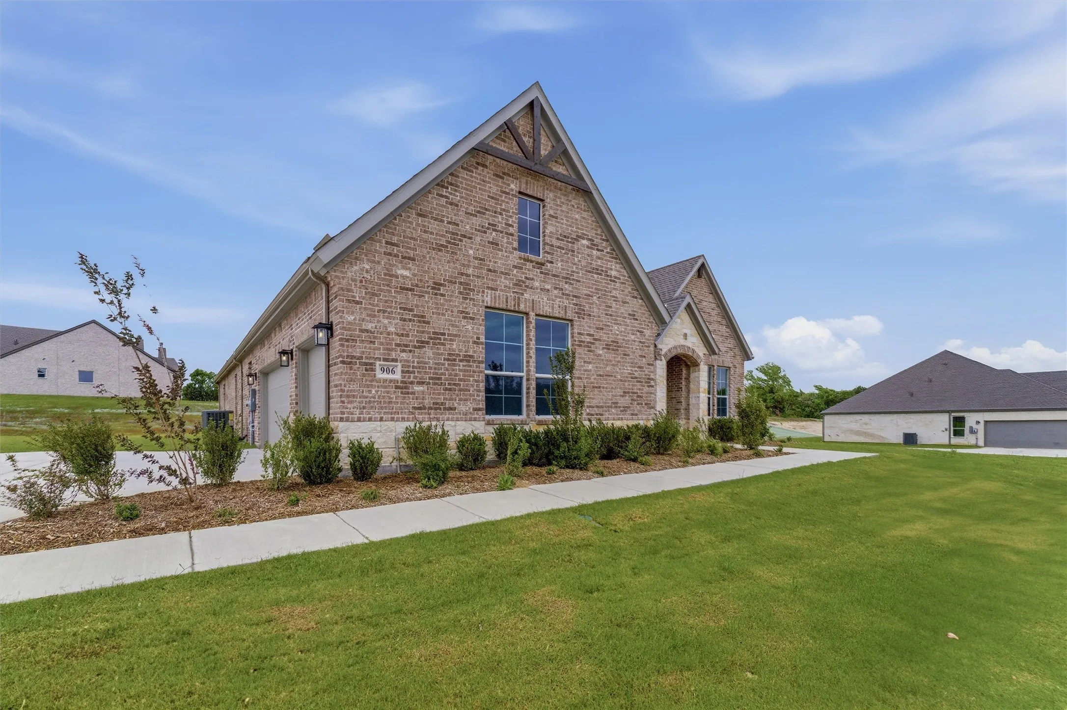 Single Family Residence For Sale in Grayson County , 906 Perrin Lane, Van Alstyne, Texas 75495, 4 Bedroom, 3 Bathroom, 3 Garage spaces, 2,499 Sqft, built in 2026, New Construction - Incomplete, mls#21114989, Real Estate Agent in Van Alstyne, Homes For Sale in Grayson county, Homes For Sale in Van Alstyne, Realtor in Van Alstyne Texas, Real Estate Brokerage Independent Realty Texas, Luminita Cordes Realtor