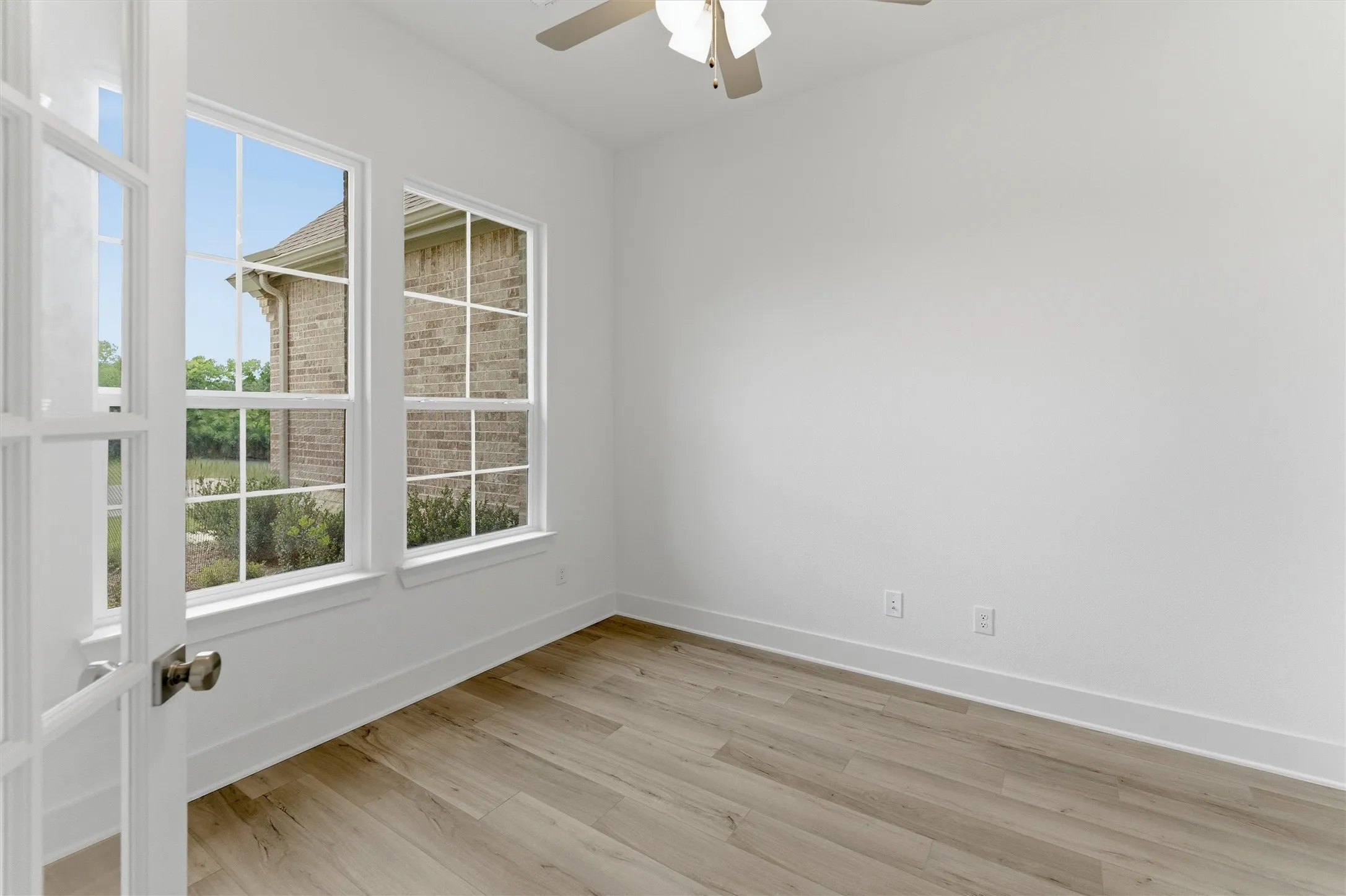 Single Family Residence For Sale in Grayson County , 906 Perrin Lane, Van Alstyne, Texas 75495, 4 Bedroom, 3 Bathroom, 3 Garage spaces, 2,499 Sqft, built in 2026, New Construction - Incomplete, mls#21114989, Real Estate Agent in Van Alstyne, Homes For Sale in Grayson county, Homes For Sale in Van Alstyne, Realtor in Van Alstyne Texas, Real Estate Brokerage Independent Realty Texas, Luminita Cordes Realtor
