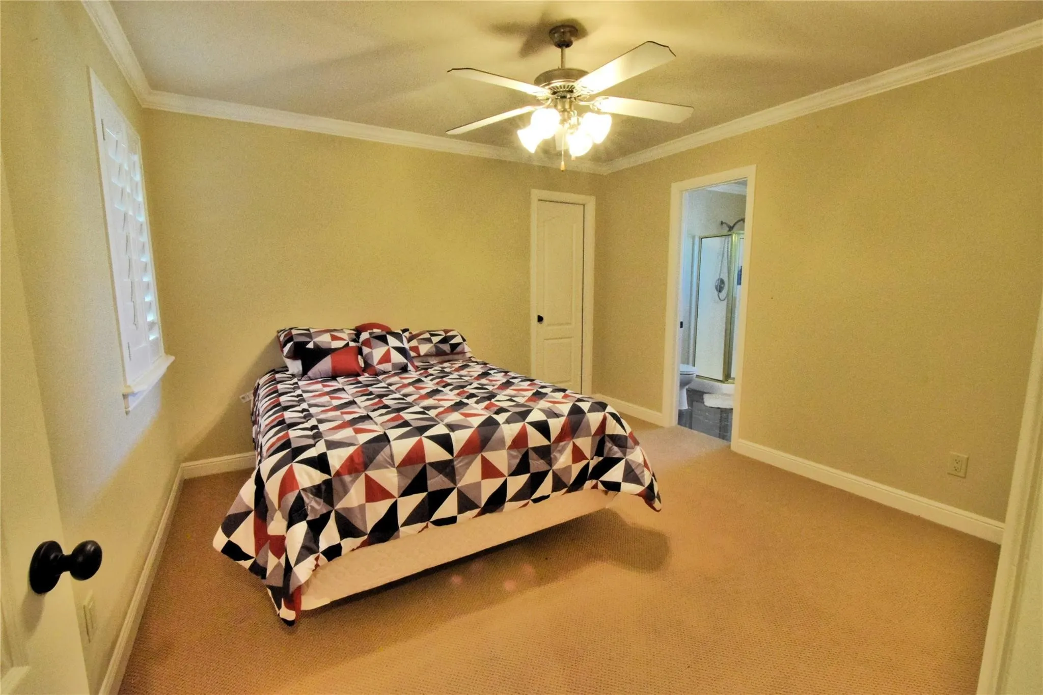 Single Family Residence For Sale in Wise County , 108 Barham, Bridgeport, Texas 76426, 2 Bedroom, 3 Bathroom, 15 Garage spaces, 1,760 Sqft, built in 2003, Preowned, Price $1,195,000, mls#21115153, Real Estate Agent in Bridgeport, Homes For Sale in Wise county, Homes For Sale in Bridgeport, Realtor in Bridgeport Texas, Real Estate Brokerage Independent Realty Texas, Luminita Cordes Realtor