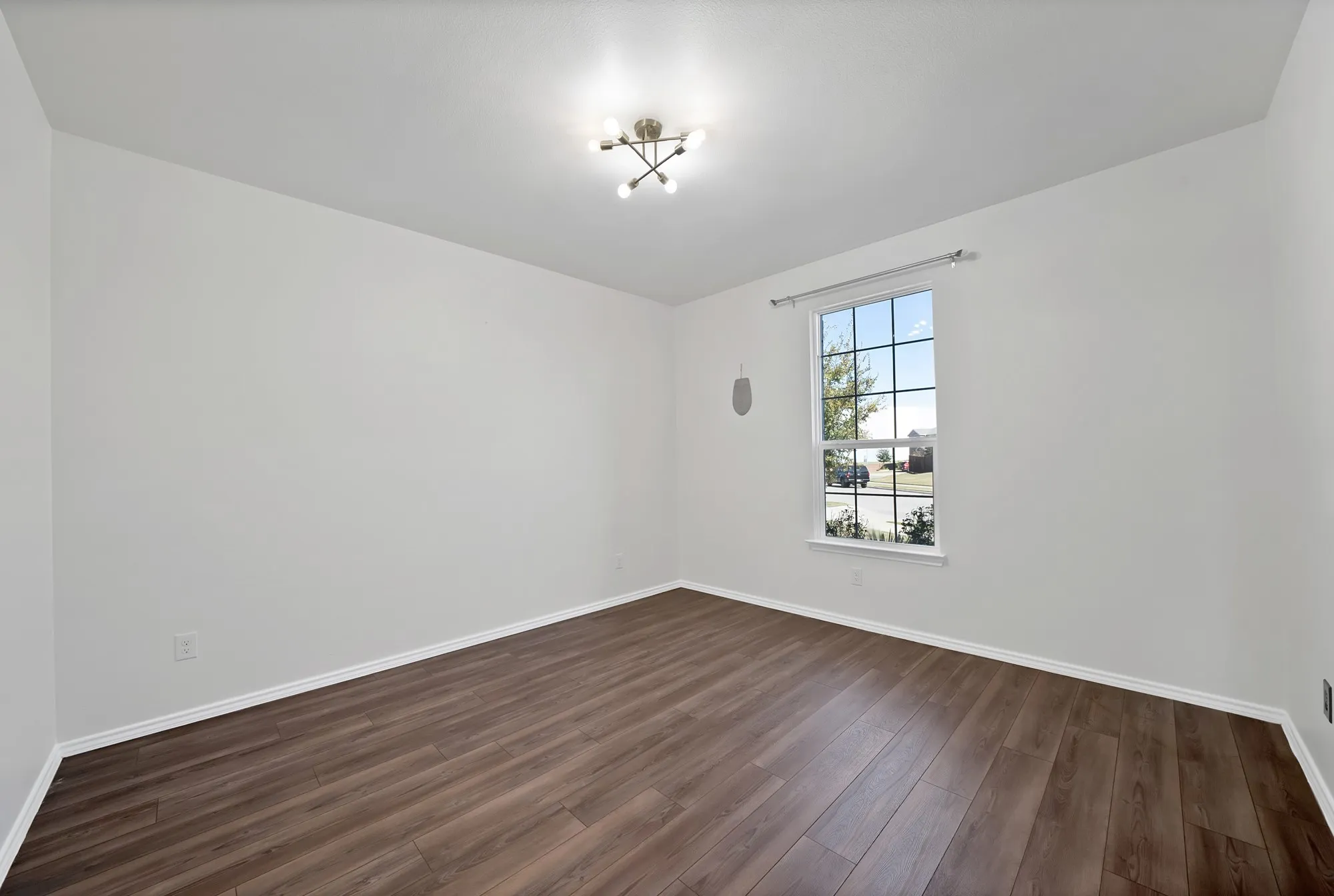 Single Family Residence For Sale in Tarrant County , 820 Lemongrass Court, Fort Worth, Texas 76131, 4 Bedroom, 3 Bathroom, 2 Garage spaces, 3,338 Sqft, built in 2021, mls#21114639, Real Estate Agent in Fort Worth, Homes For Sale in Tarrant county, Homes For Sale in Fort Worth, Realtor in Fort Worth Texas, Real Estate Brokerage Independent Realty Texas, Luminita Cordes Realtor