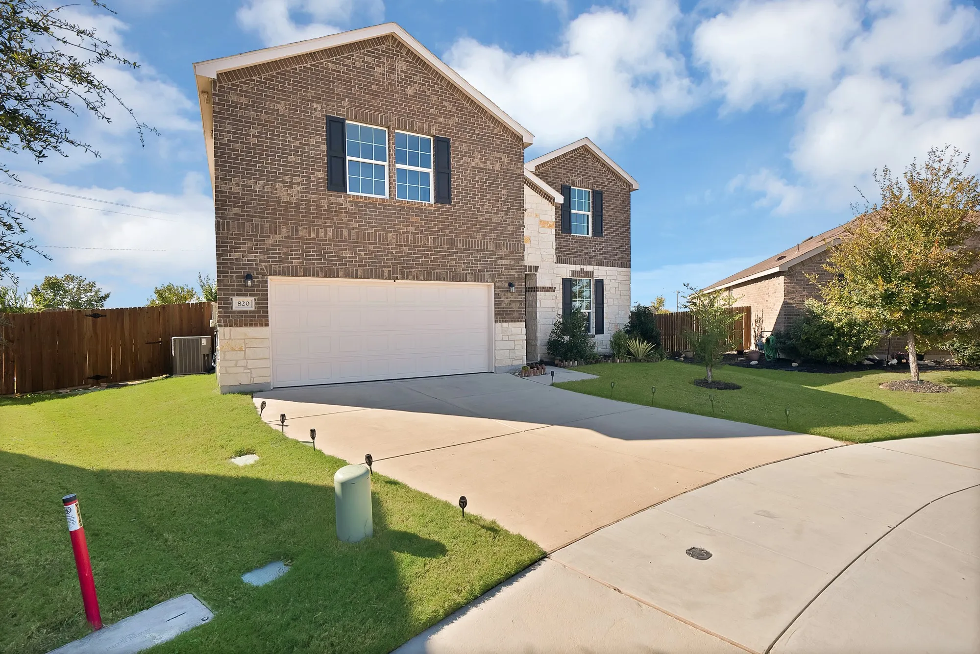 Single Family Residence For Sale in Tarrant County , 820 Lemongrass Court, Fort Worth, Texas 76131, 4 Bedroom, 3 Bathroom, 2 Garage spaces, 3,338 Sqft, built in 2021, mls#21114639, Real Estate Agent in Fort Worth, Homes For Sale in Tarrant county, Homes For Sale in Fort Worth, Realtor in Fort Worth Texas, Real Estate Brokerage Independent Realty Texas, Luminita Cordes Realtor