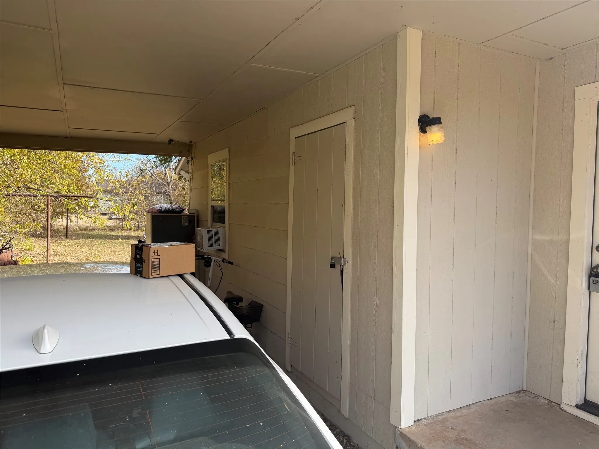 Single Family Residence For Sale in Wichita County , 2223 Kimberly Lane, Wichita Falls, Texas 76301, 2 Bedrooms, 1 Bathroom, Garage spaces, 796 Sqft, built in 1955, Price $45,000, mls#21115263, Real Estate Agent in Wichita Falls, Homes For Sale in Wichita county, Homes For Sale in Wichita Falls, Realtor in Wichita Falls Texas, Real Estate Brokerage Independent Realty Texas, Luminita Cordes Realtor