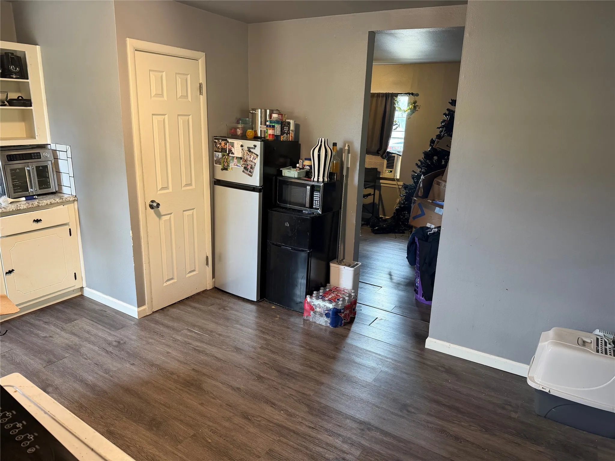 Single Family Residence For Sale in Wichita County , 2223 Kimberly Lane, Wichita Falls, Texas 76301, 2 Bedrooms, 1 Bathroom, Garage spaces, 796 Sqft, built in 1955, Price $45,000, mls#21115263, Real Estate Agent in Wichita Falls, Homes For Sale in Wichita county, Homes For Sale in Wichita Falls, Realtor in Wichita Falls Texas, Real Estate Brokerage Independent Realty Texas, Luminita Cordes Realtor