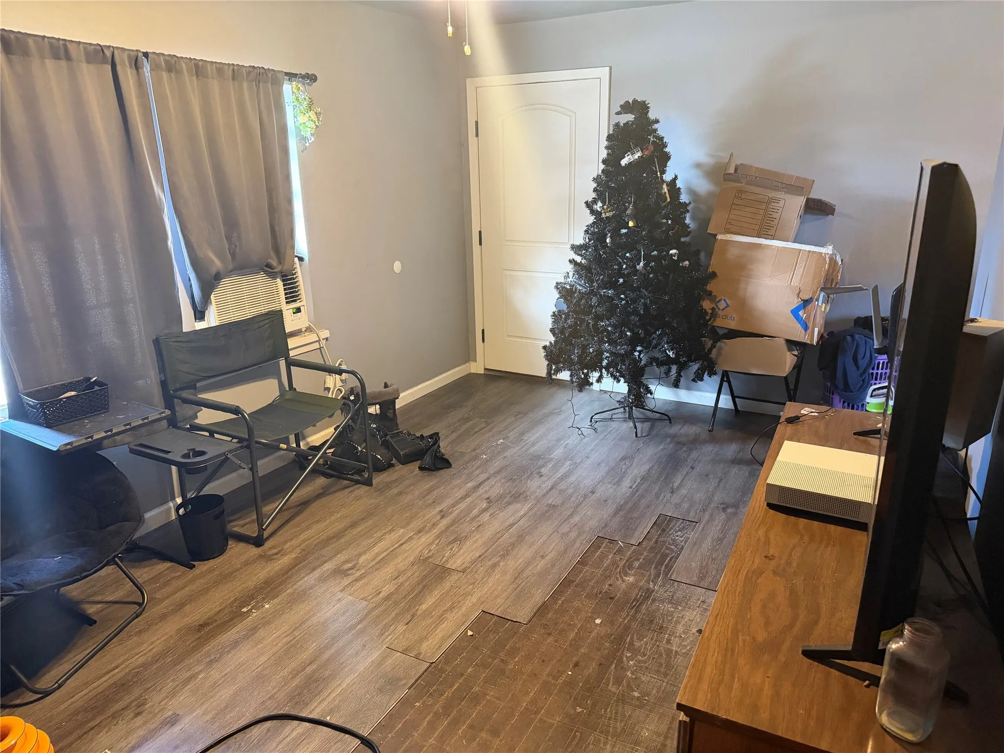 Single Family Residence For Sale in Wichita County , 2223 Kimberly Lane, Wichita Falls, Texas 76301, 2 Bedrooms, 1 Bathroom, Garage spaces, 796 Sqft, built in 1955, Price $45,000, mls#21115263, Real Estate Agent in Wichita Falls, Homes For Sale in Wichita county, Homes For Sale in Wichita Falls, Realtor in Wichita Falls Texas, Real Estate Brokerage Independent Realty Texas, Luminita Cordes Realtor