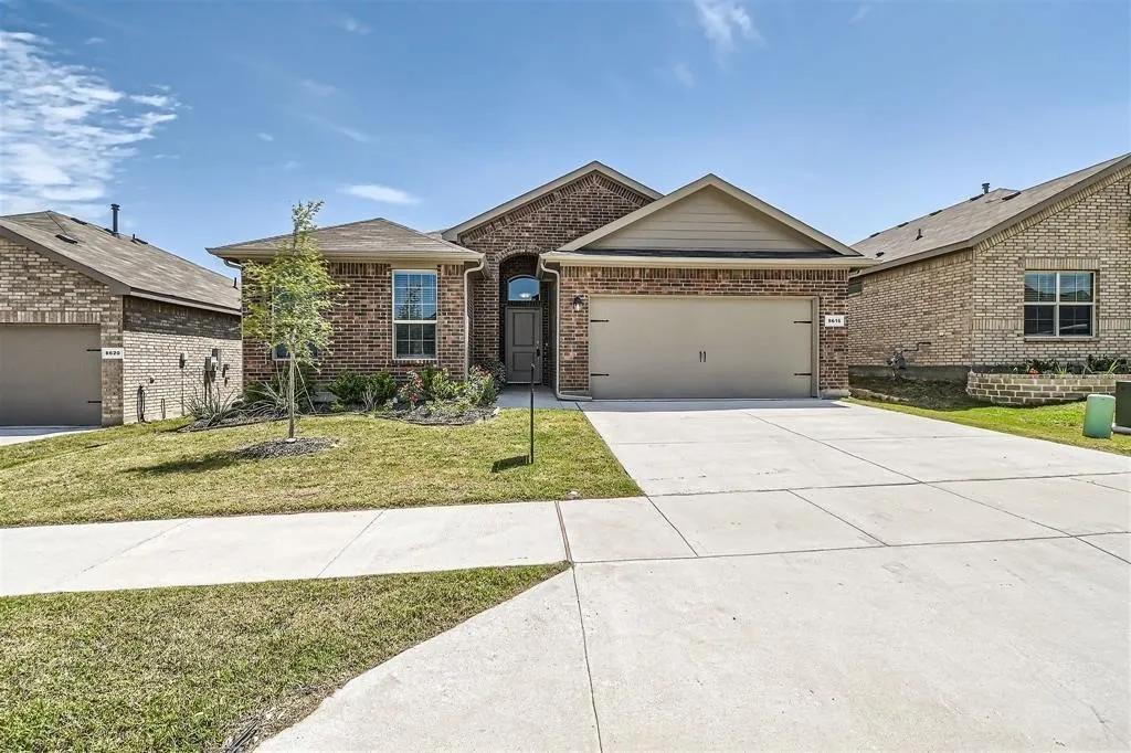 Single Family Residence For Sale in Tarrant County , 8616 Caldera Lane, Fort Worth, Texas 76131, 4 Bedrooms, 2 Bathrooms, 2 Garage spaces, 1,734 Sqft, built in 2022, Price $310,000, mls#21115540, Real Estate Agent in Fort Worth, Homes For Sale in Tarrant county, Homes For Sale in Fort Worth, Realtor in Fort Worth Texas, Real Estate Brokerage Independent Realty Texas, Luminita Cordes Realtor
