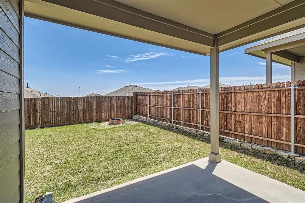 Single Family Residence For Sale in Tarrant County , 8616 Caldera Lane, Fort Worth, Texas 76131, 4 Bedrooms, 2 Bathrooms, 2 Garage spaces, 1,734 Sqft, built in 2022, Price $310,000, mls#21115540, Real Estate Agent in Fort Worth, Homes For Sale in Tarrant county, Homes For Sale in Fort Worth, Realtor in Fort Worth Texas, Real Estate Brokerage Independent Realty Texas, Luminita Cordes Realtor