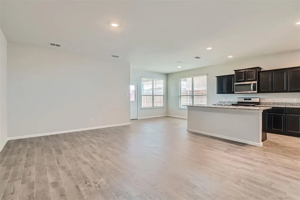 Single Family Residence For Sale in Tarrant County , 8616 Caldera Lane, Fort Worth, Texas 76131, 4 Bedrooms, 2 Bathrooms, 2 Garage spaces, 1,734 Sqft, built in 2022, Price $310,000, mls#21115540, Real Estate Agent in Fort Worth, Homes For Sale in Tarrant county, Homes For Sale in Fort Worth, Realtor in Fort Worth Texas, Real Estate Brokerage Independent Realty Texas, Luminita Cordes Realtor