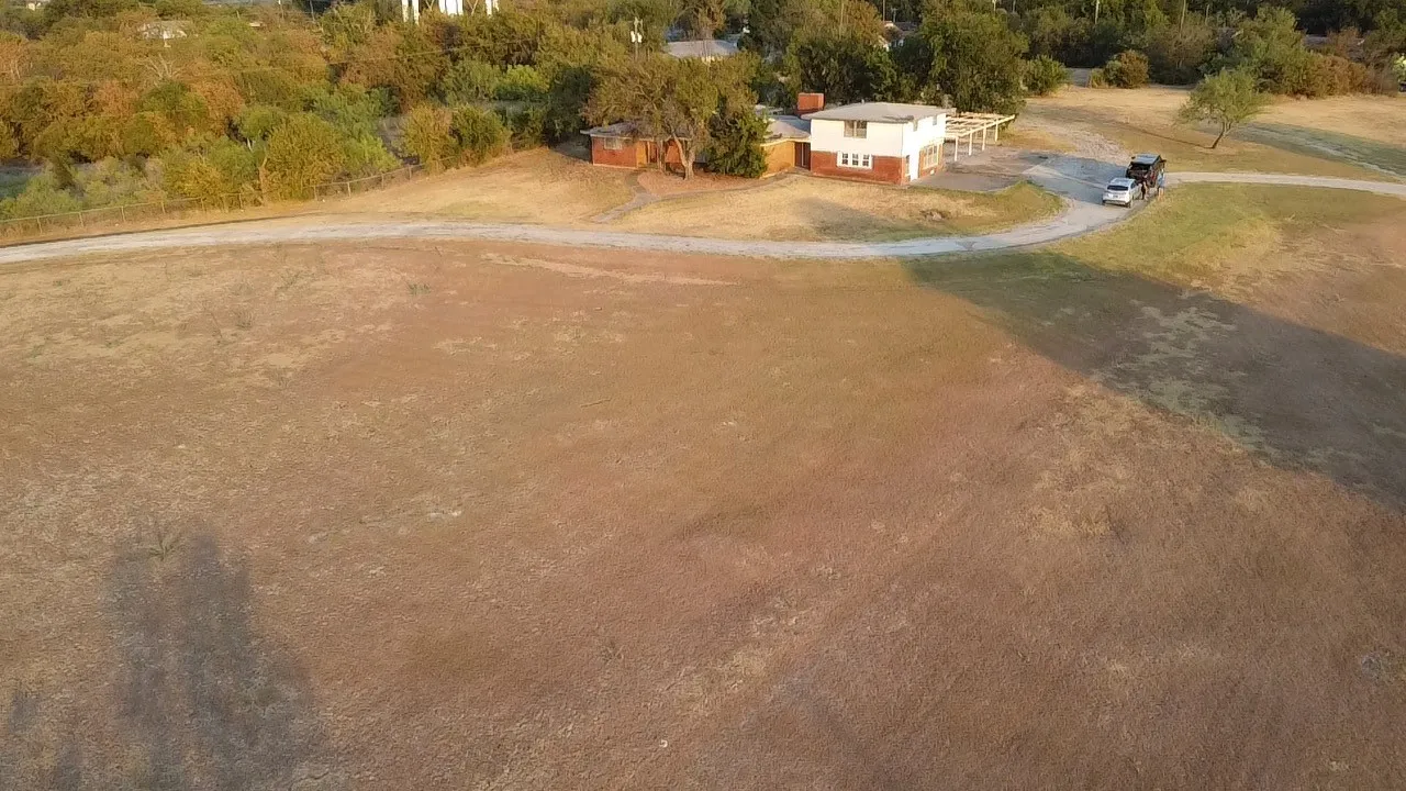 Single Family Residence For Sale in Jack County , 1115 W Belknap, Jacksboro, Texas 76458, 3 Bedrooms, 2 Bathrooms, Garage spaces, 3,820 Sqft, built in 1950, Price $299,900, mls#21115660, Real Estate Agent in Jacksboro, Homes For Sale in Jack county, Homes For Sale in Jacksboro, Realtor in Jacksboro Texas, Real Estate Brokerage Independent Realty Texas, Luminita Cordes Realtor