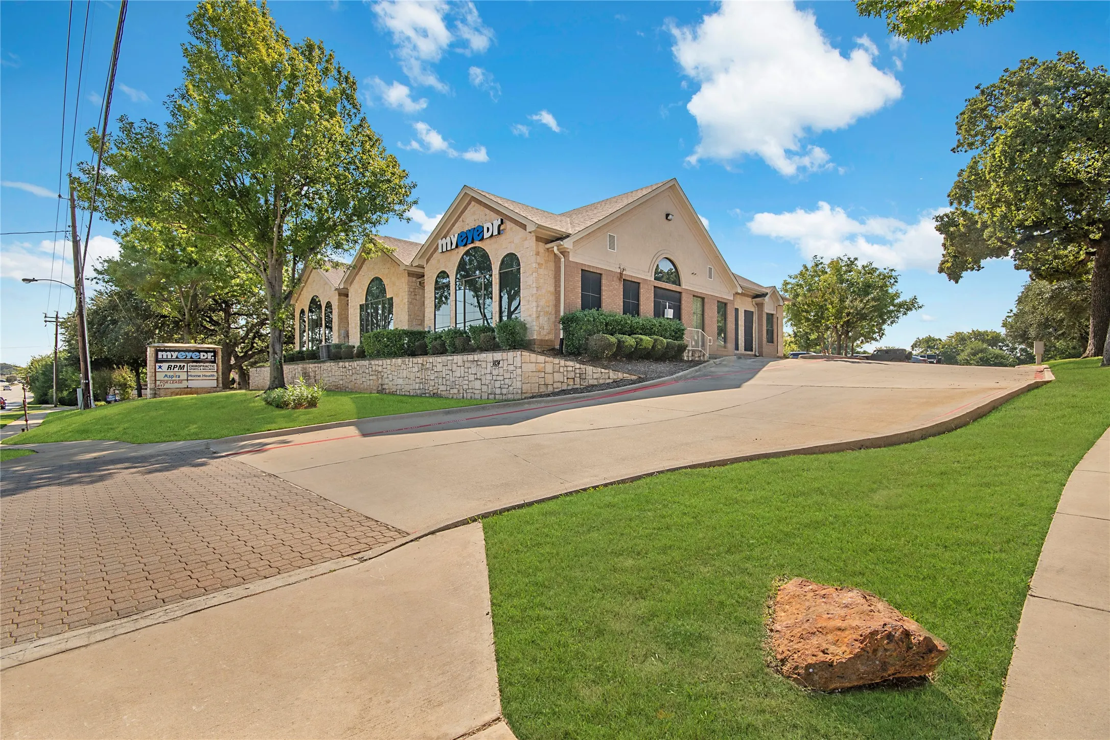 Office For Sale in Tarrant County , 1834 Keller Parkway, Keller, Texas 76248, 0, 0, Garage spaces, 0 Sqft, built in 2004, Preowned, Price $1,750,000, mls#21112224, Real Estate Agent in Keller, Homes For Sale in Tarrant county, Homes For Sale in Keller, Realtor in Keller Texas, Real Estate Brokerage Independent Realty Texas, Luminita Cordes Realtor