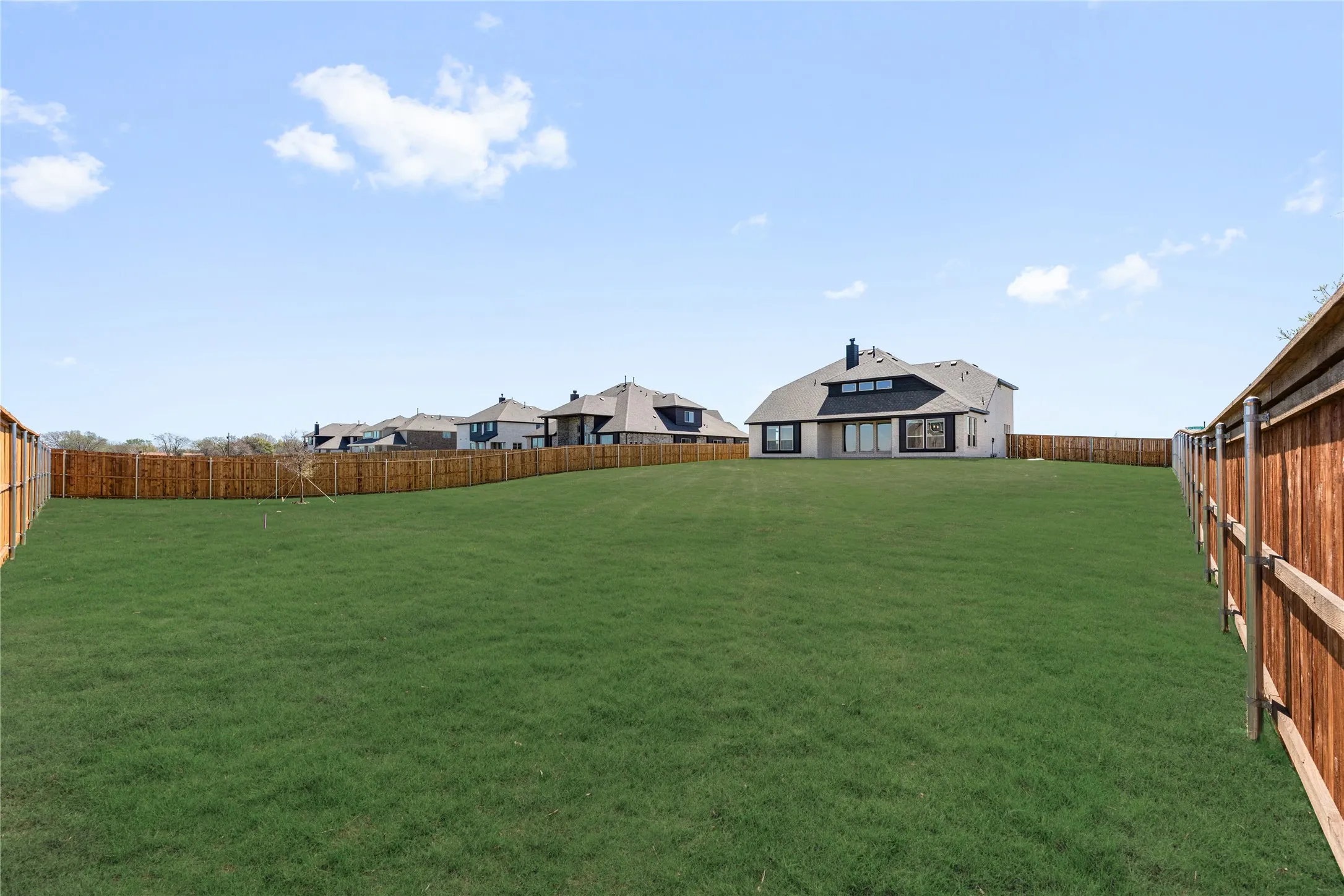Single Family Residence For Sale in Ellis County , 403 Birkdale Lane, Red Oak, Texas 75154, 5 Bedroom, 4 Bathroom, 2 Garage spaces, 3,485 Sqft, built in 2025, New Construction - Complete, mls#21101156, Real Estate Agent in Red Oak, Homes For Sale in Ellis county, Homes For Sale in Red Oak, Realtor in Red Oak Texas, Real Estate Brokerage Independent Realty Texas, Luminita Cordes Realtor