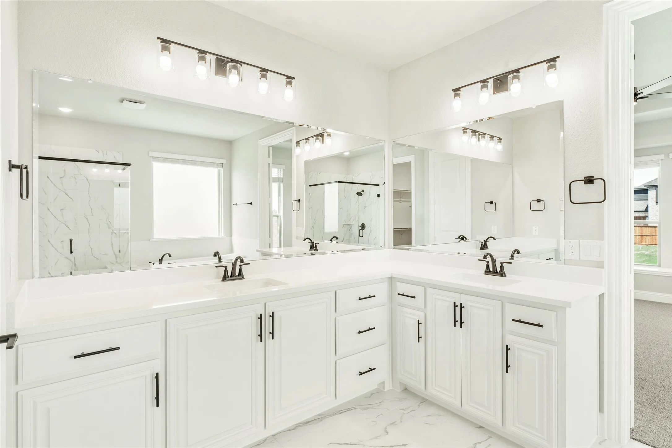 Single Family Residence For Sale in Ellis County , 403 Birkdale Lane, Red Oak, Texas 75154, 5 Bedroom, 4 Bathroom, 2 Garage spaces, 3,485 Sqft, built in 2025, New Construction - Complete, mls#21101156, Real Estate Agent in Red Oak, Homes For Sale in Ellis county, Homes For Sale in Red Oak, Realtor in Red Oak Texas, Real Estate Brokerage Independent Realty Texas, Luminita Cordes Realtor
