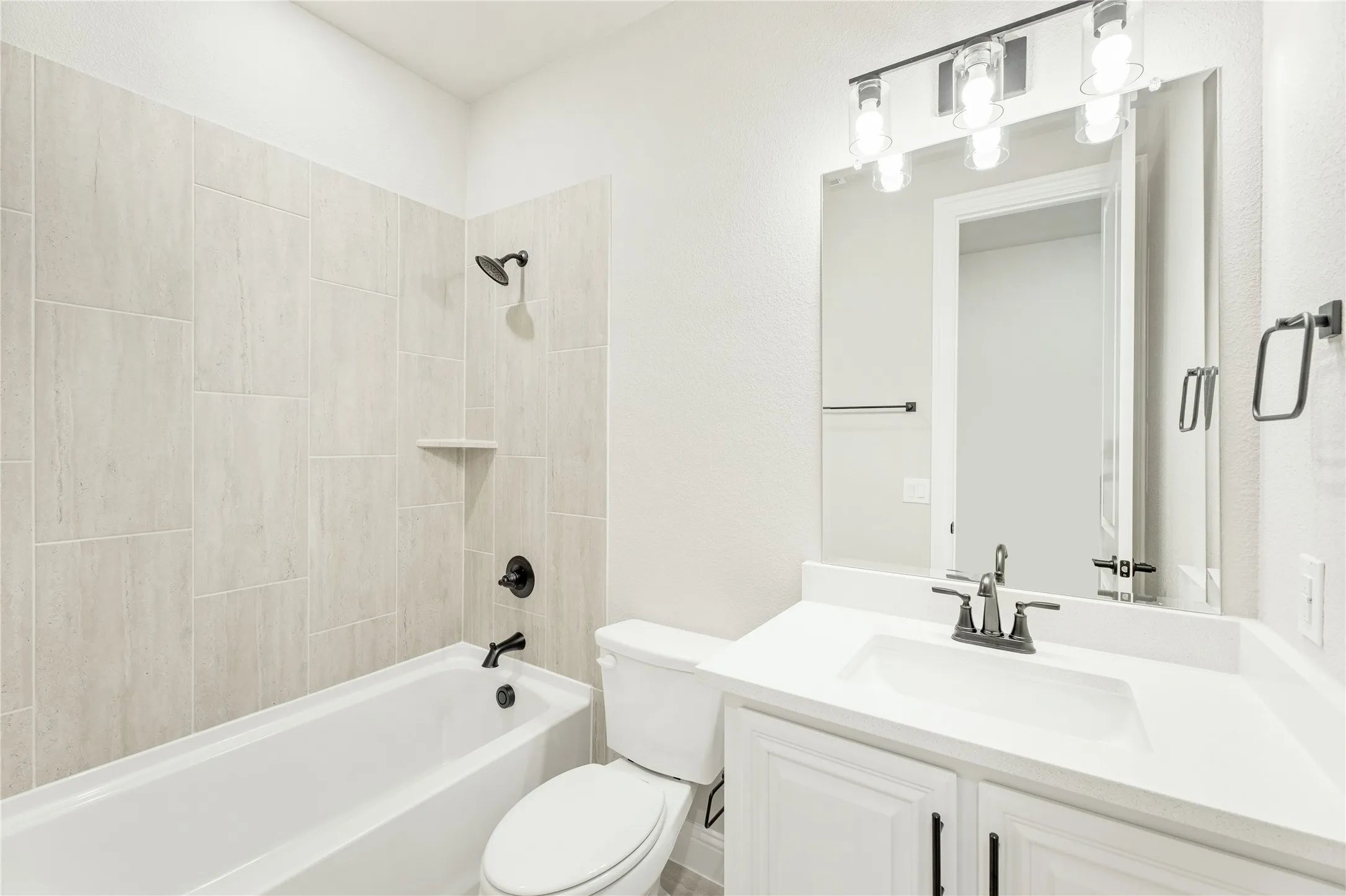 Single Family Residence For Sale in Ellis County , 403 Birkdale Lane, Red Oak, Texas 75154, 5 Bedroom, 4 Bathroom, 2 Garage spaces, 3,485 Sqft, built in 2025, New Construction - Complete, mls#21101156, Real Estate Agent in Red Oak, Homes For Sale in Ellis county, Homes For Sale in Red Oak, Realtor in Red Oak Texas, Real Estate Brokerage Independent Realty Texas, Luminita Cordes Realtor