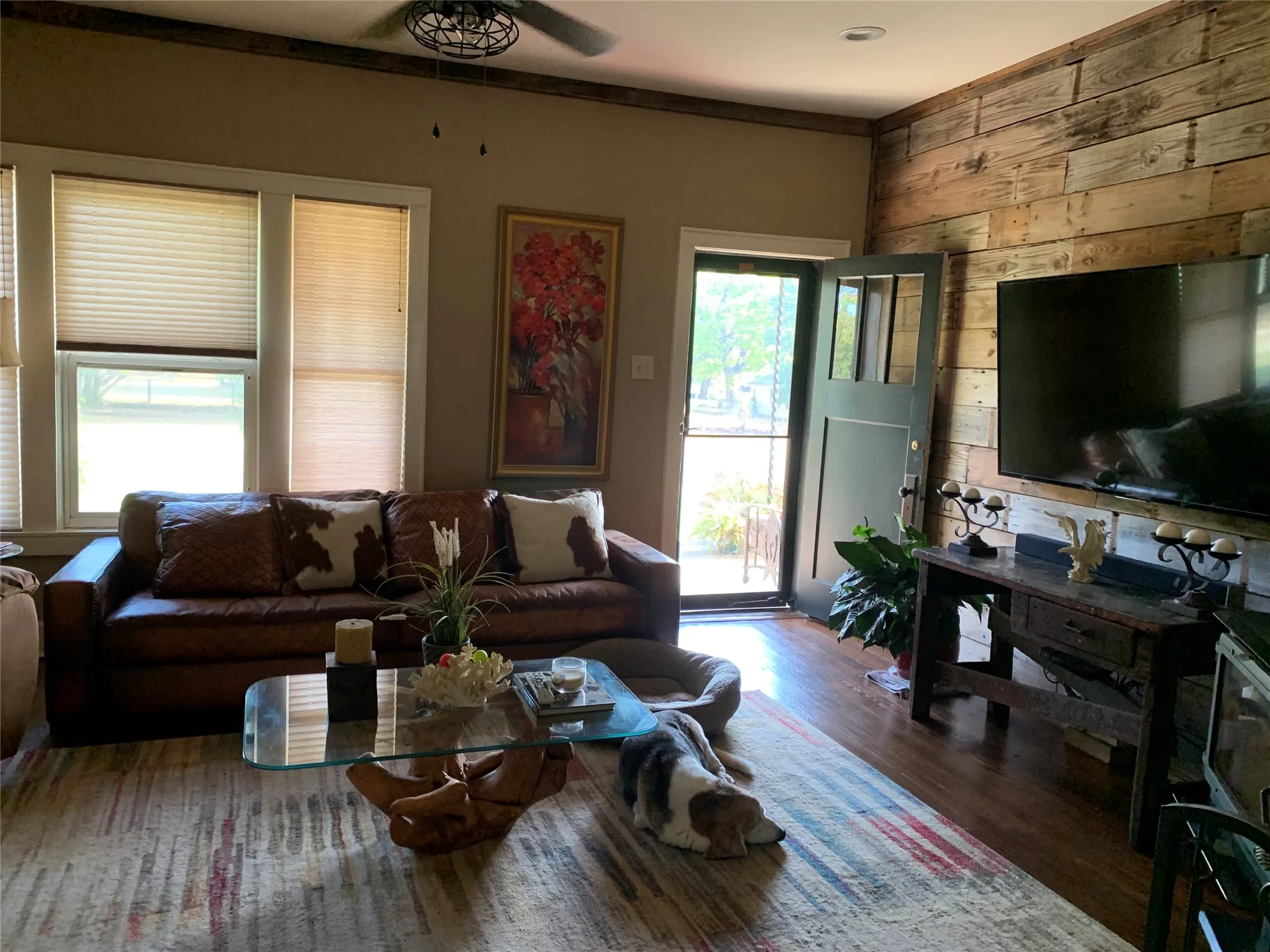 Single Family Residence For Sale in Grayson County , 2330 Knight Road, Denison, Texas 75020, 2 Bedroom, 1 Bathroom, Garage spaces, 1,535 Sqft, built in 1930, mls#21115815, Real Estate Agent in Denison, Homes For Sale in Grayson county, Homes For Sale in Denison, Realtor in Denison Texas, Real Estate Brokerage Independent Realty Texas, Luminita Cordes Realtor