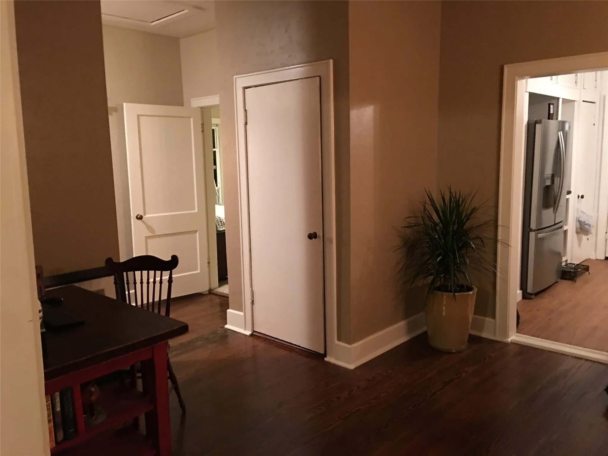 Plenty of room for a desk/work area